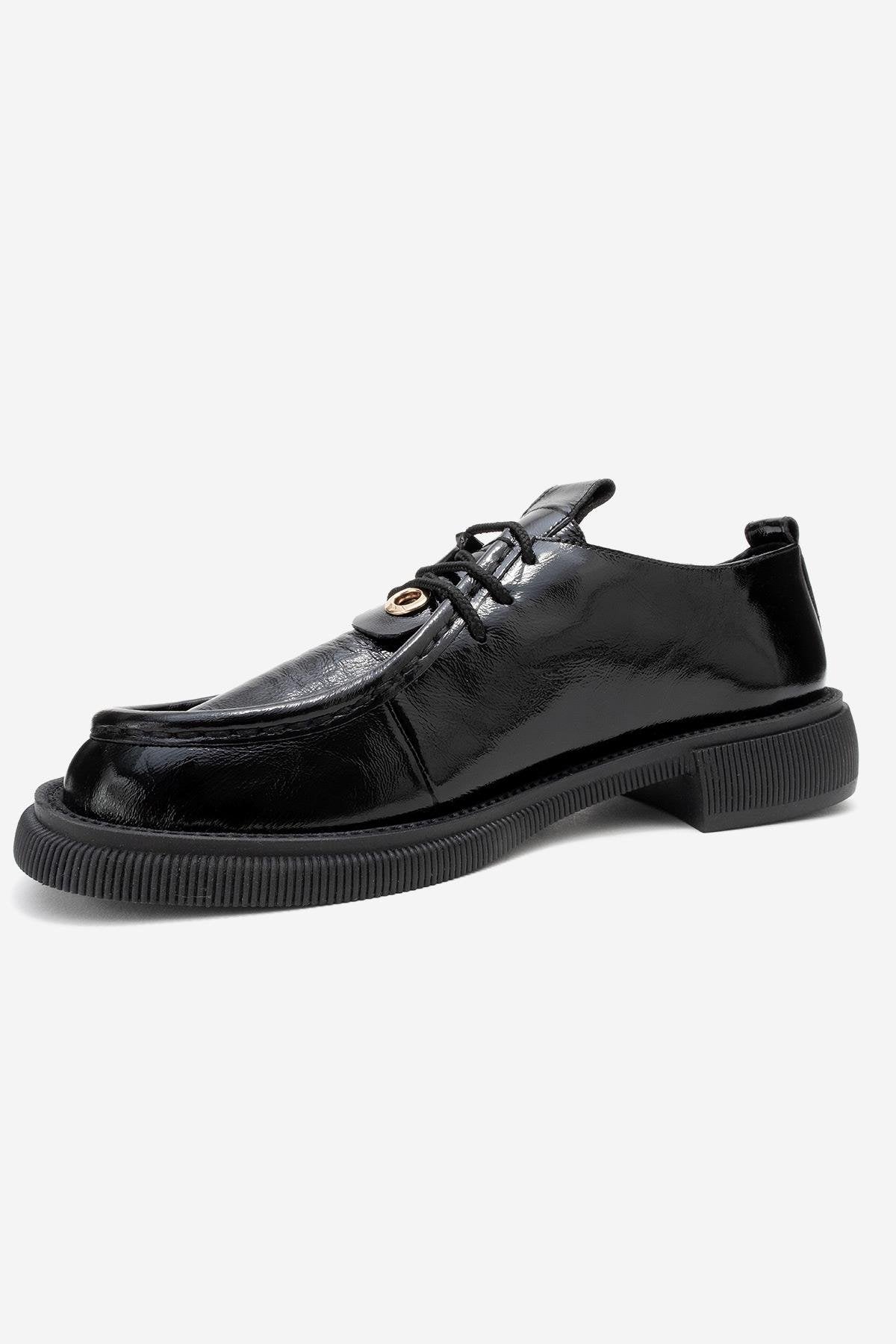 Band - Black Crinkled Patent Genuine Leather Lace-Up Loafer (Women)