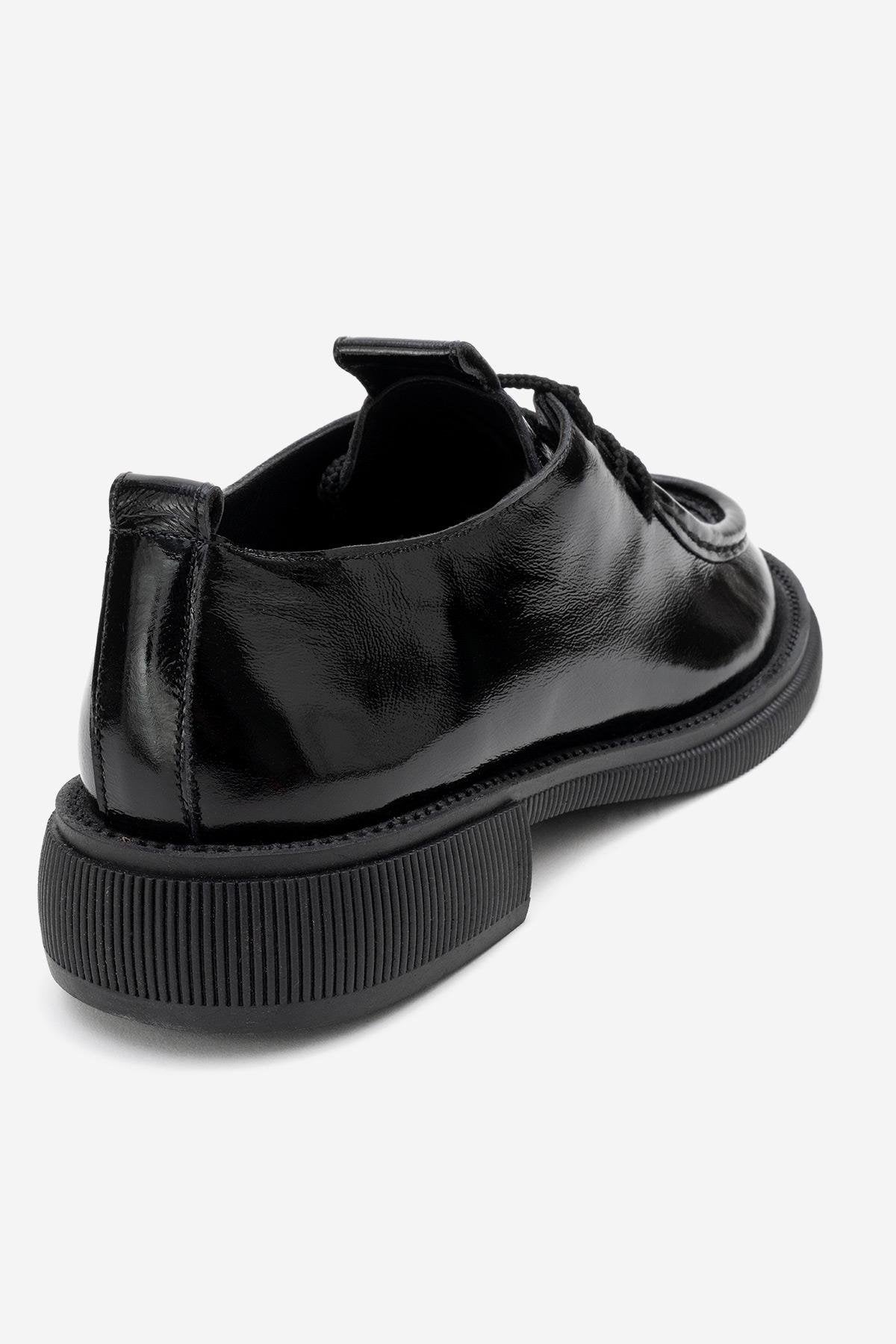 Band - Black Crinkled Patent Genuine Leather Lace-Up Loafer (Women)