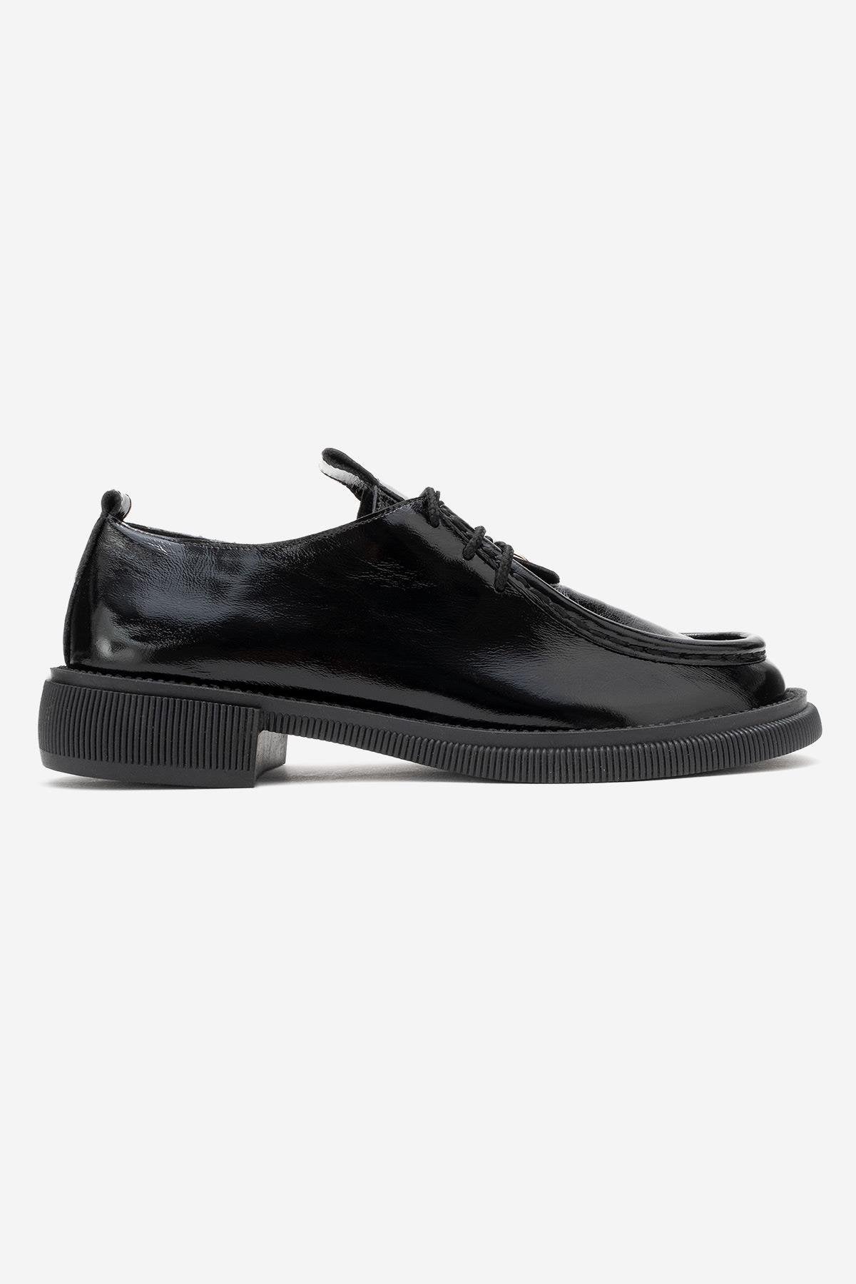 Band - Black Crinkled Patent Genuine Leather Lace-Up Loafer (Women)