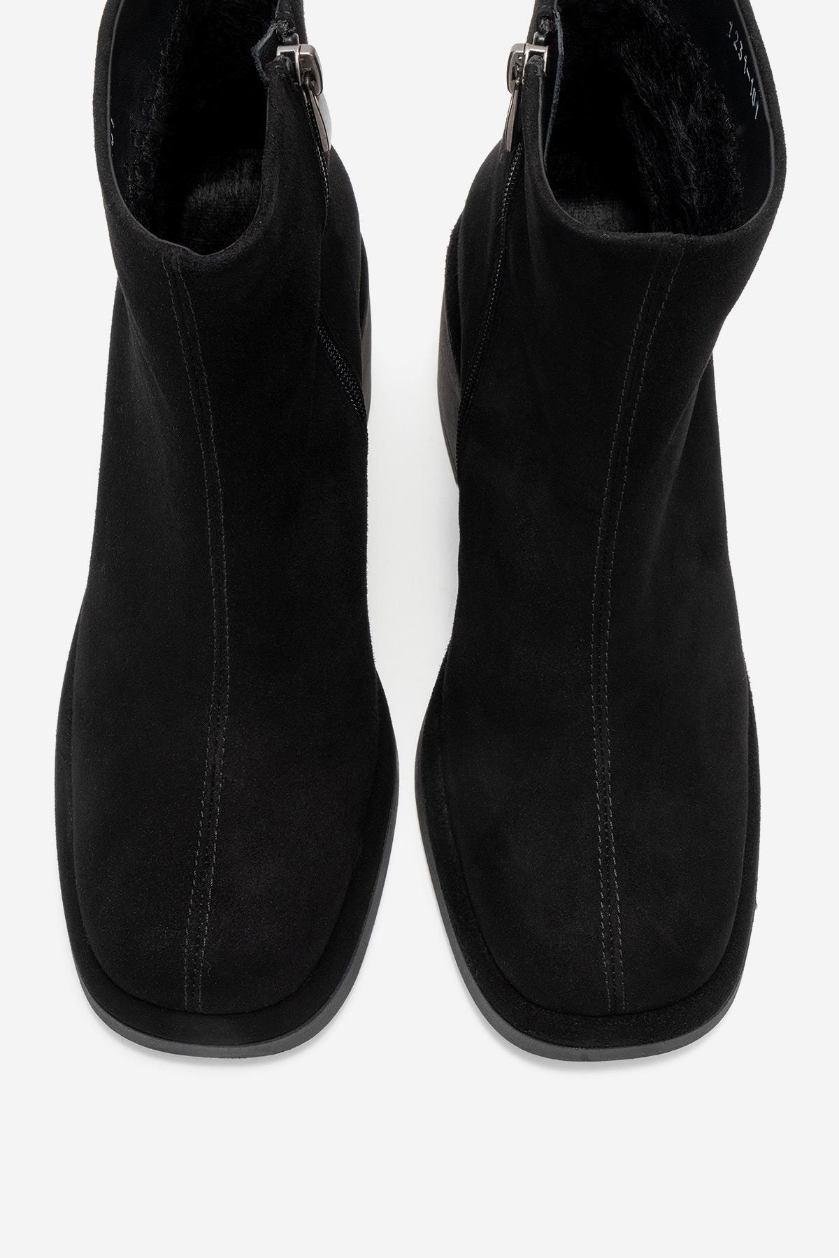 Junae - Black Genuine Leather Block Heel Boot (Women)