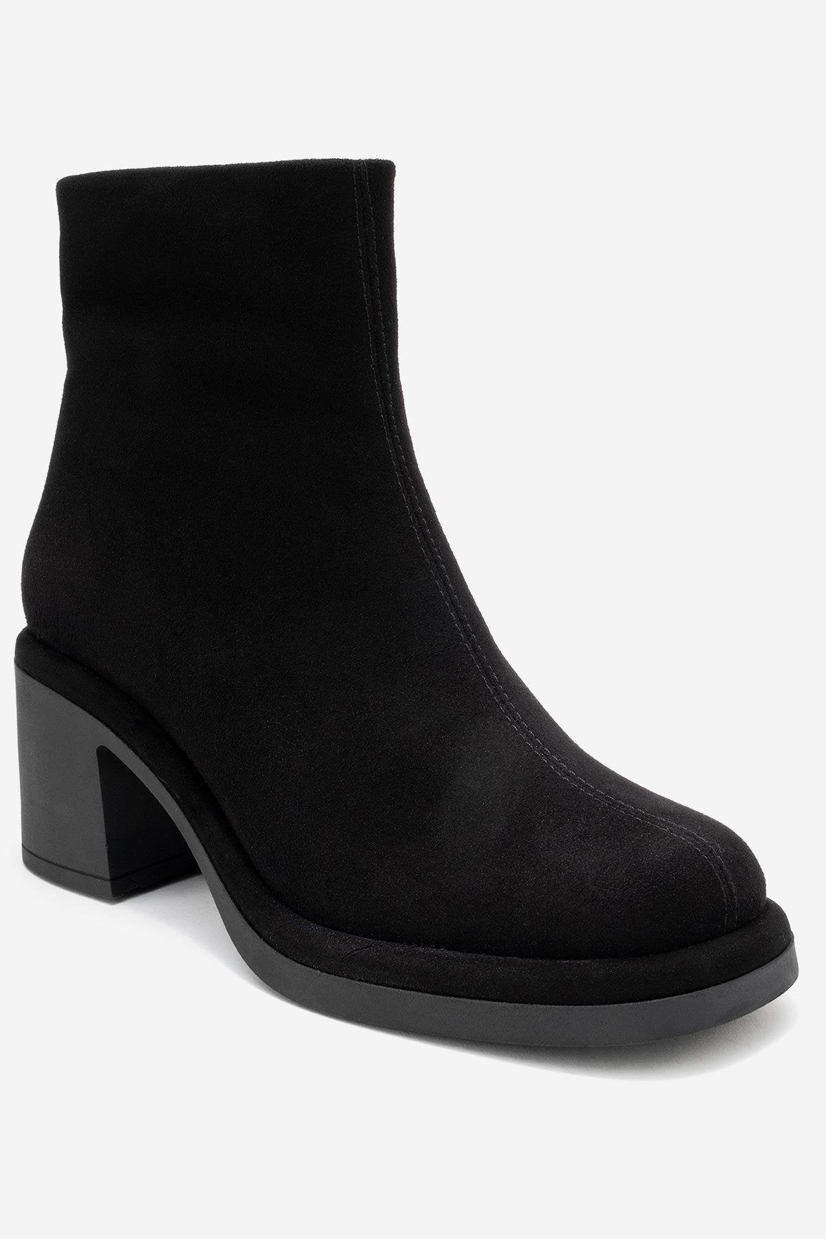 Junae - Black Genuine Leather Block Heel Boot (Women)
