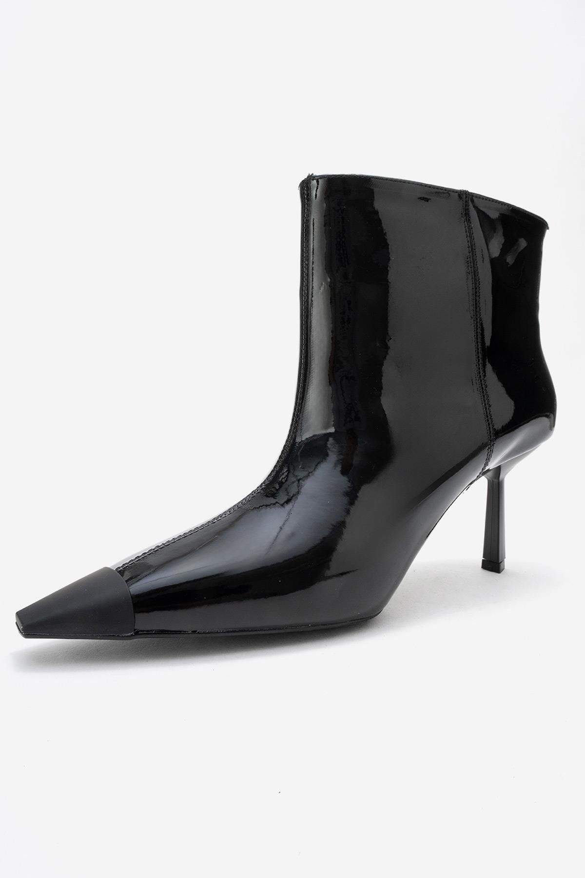 Rassel - Black Patent Pointed Toe Slim Heel Boot (Women)