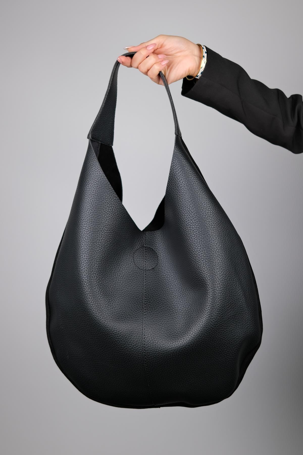 Puja - Black Genuine Leather Shoulder Bag (Women)