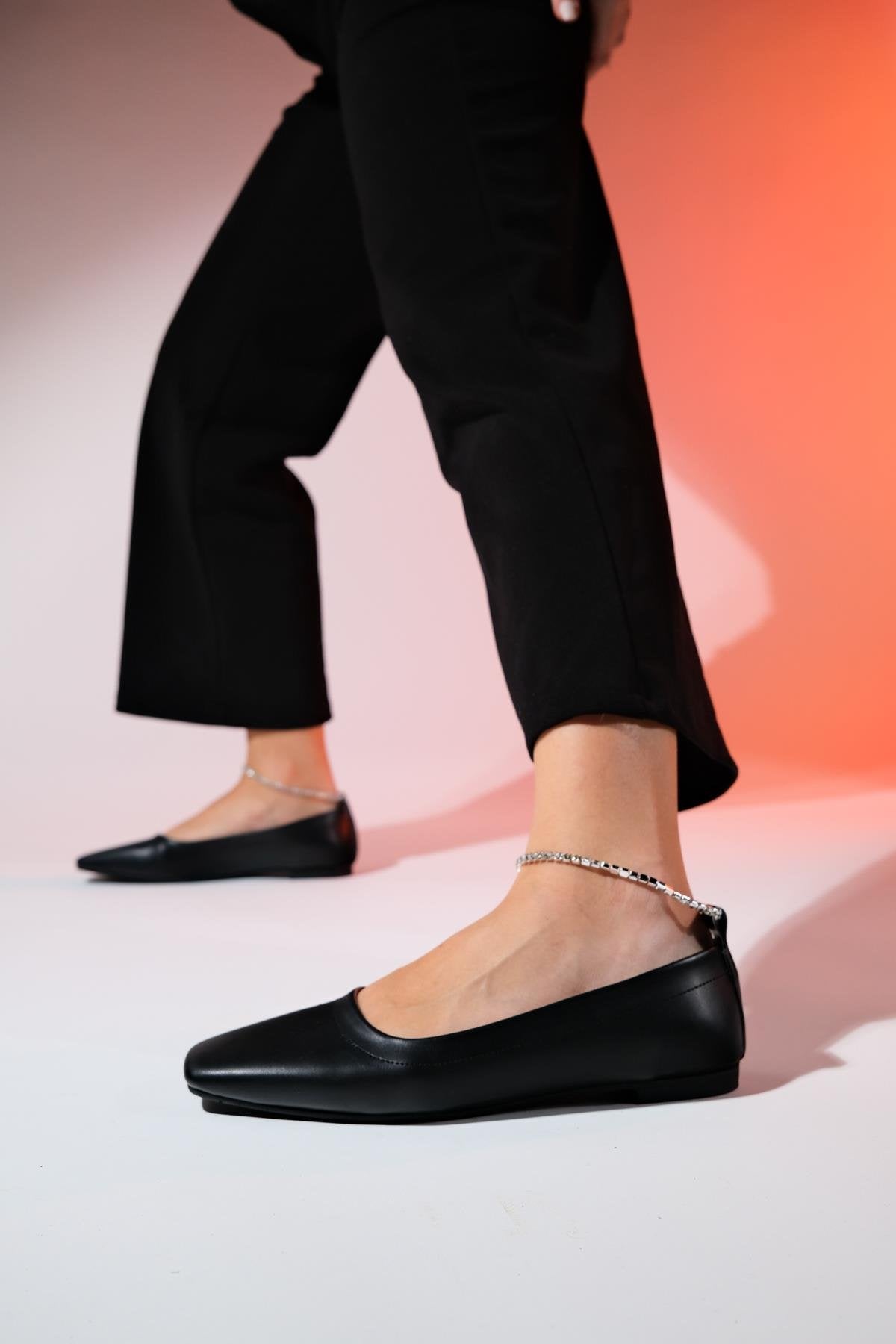 Pohan - Black Genuine Leather Stone-Embellished Ballet Flat (Women)