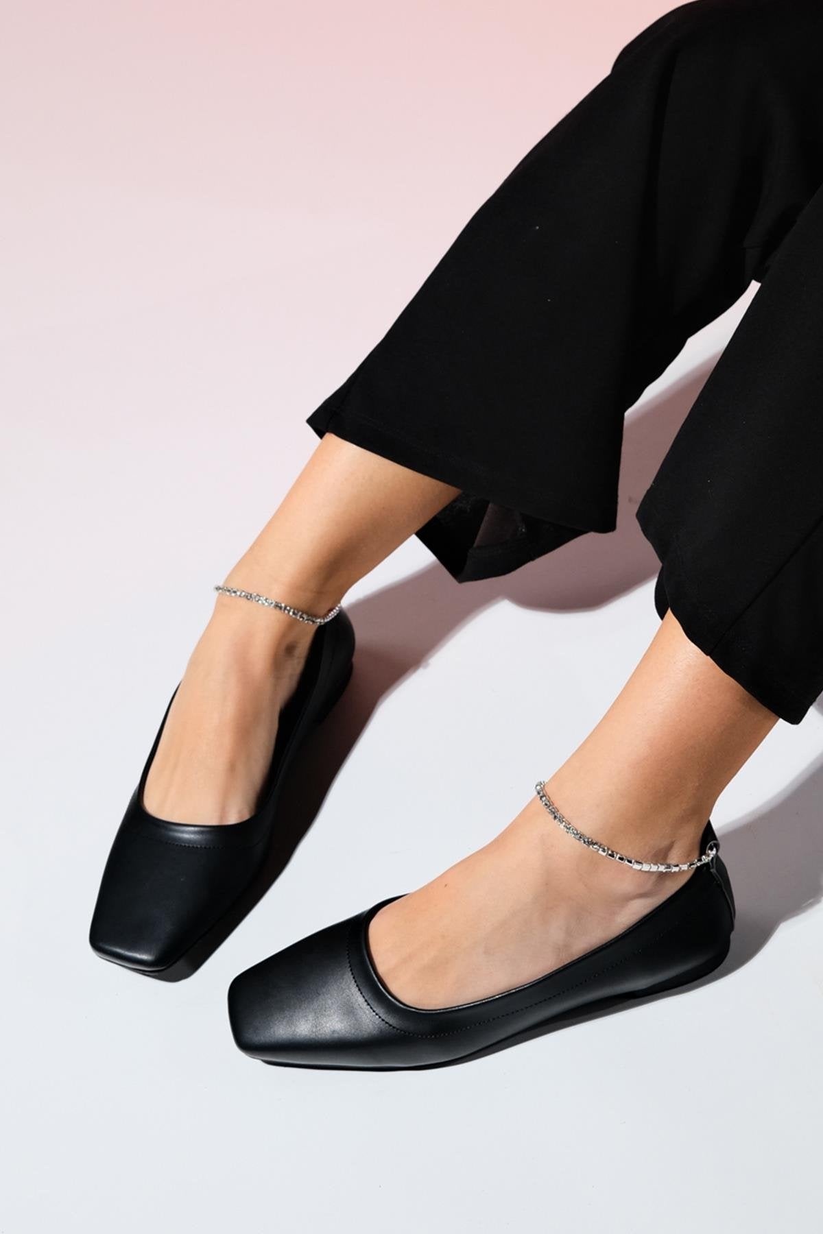 Pohan - Black Genuine Leather Stone-Embellished Ballet Flat (Women)