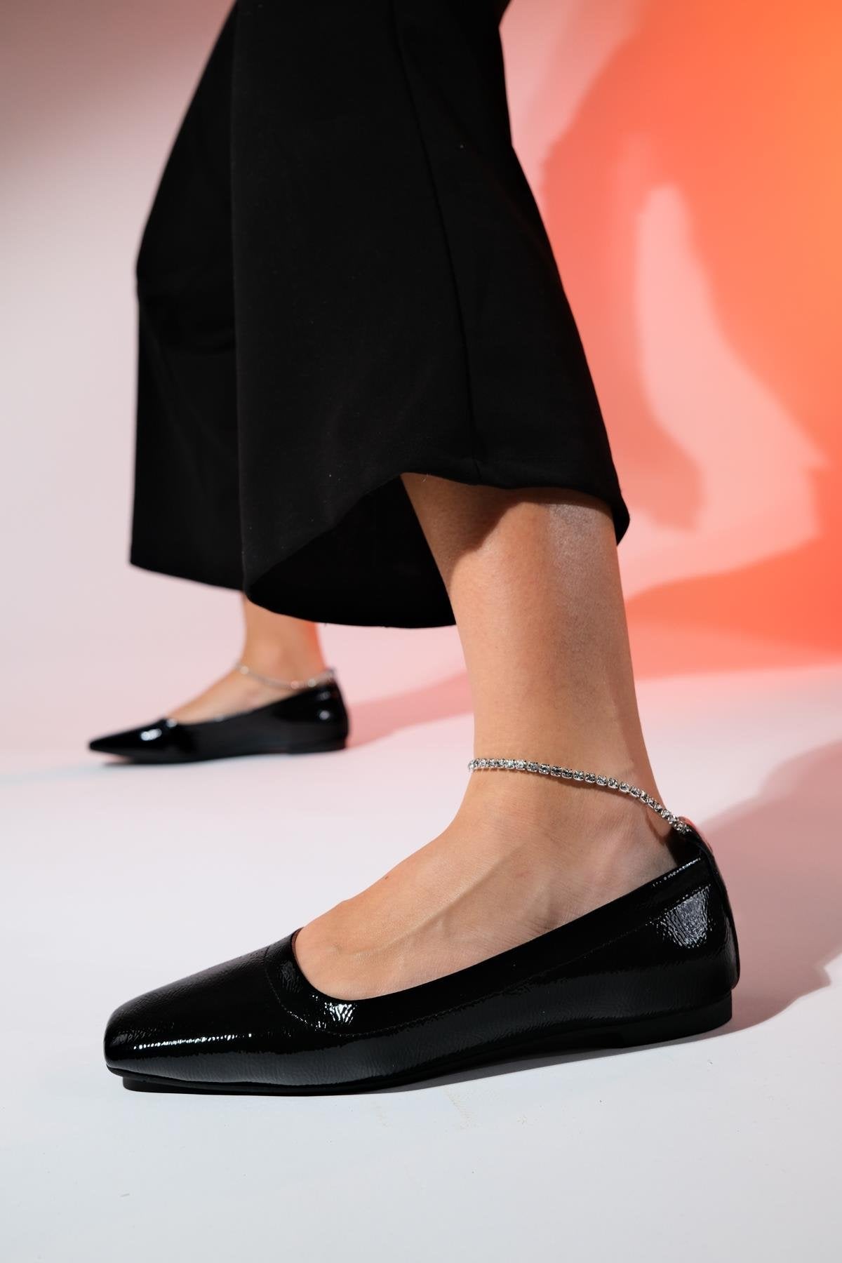 Pohan - Black Genuine Leather Patent Stone-Embellished Ballet Flat (Women)