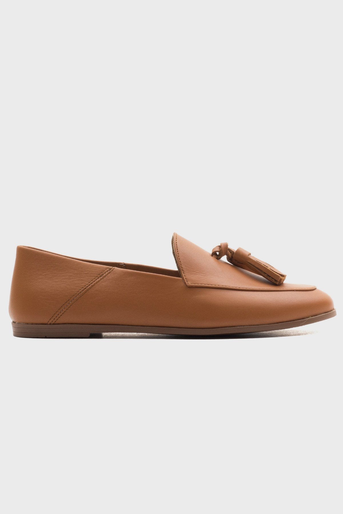 F04 - Cognac Genuine Leather Tassel Loafer (Women)