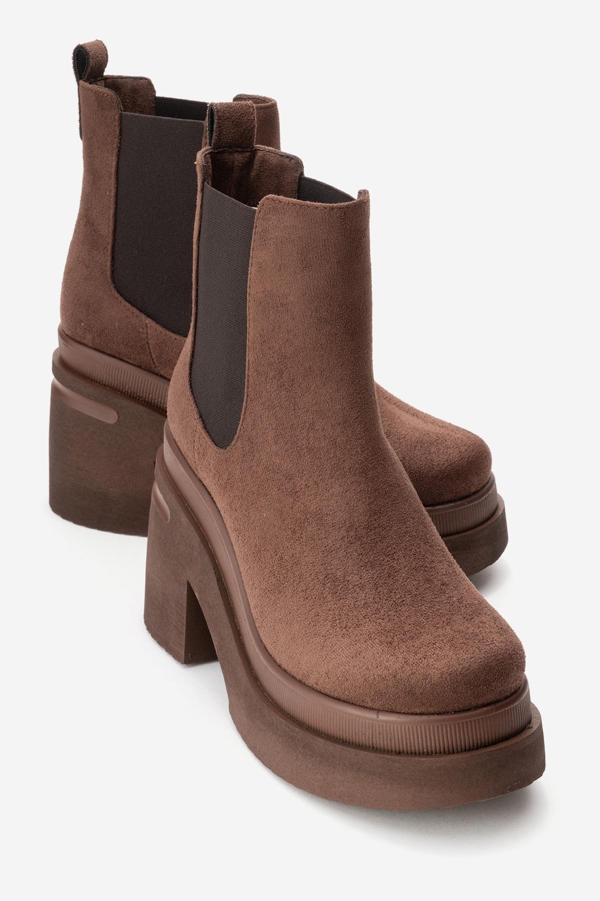 EMMA - Brown Platform Heel Boot (Women)