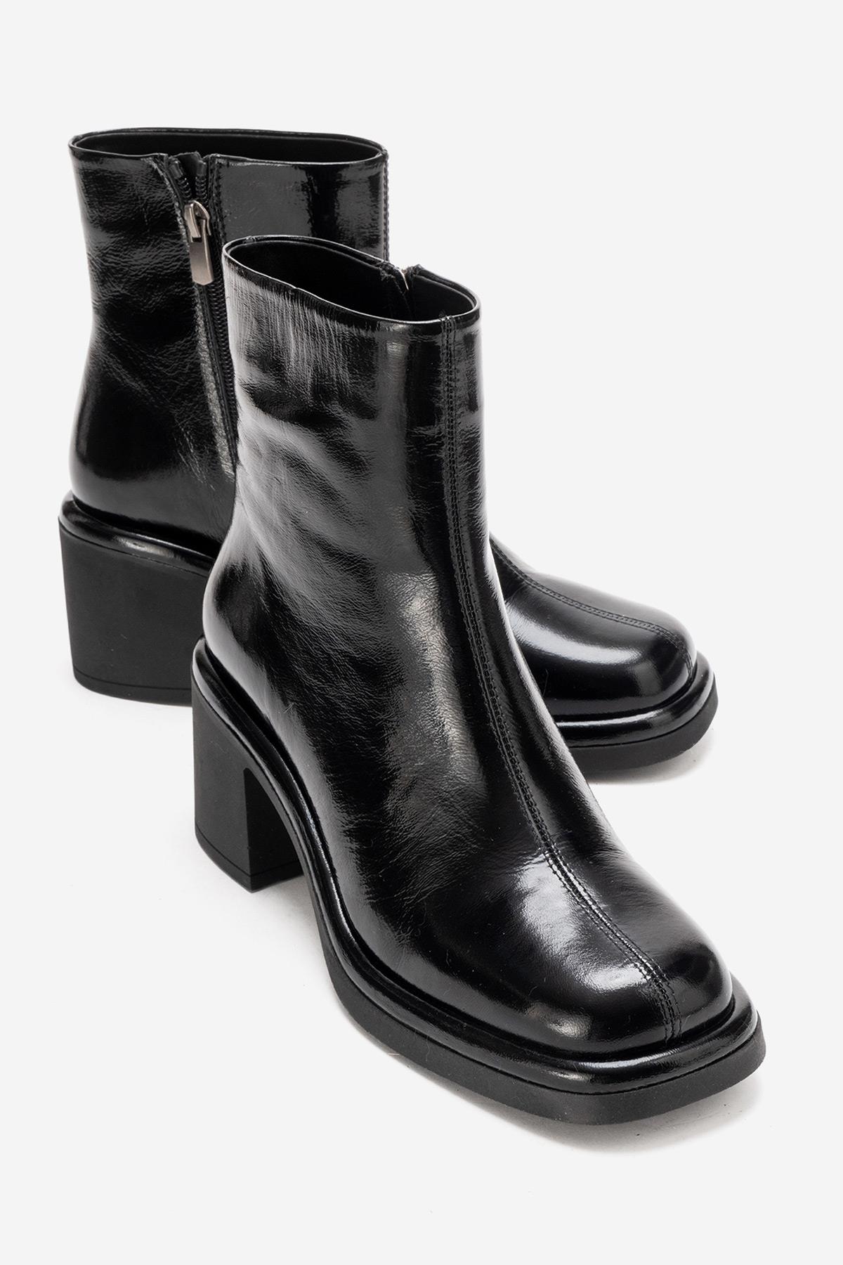 JUNAE - Black Genuine Leather Block Heel Boot (Women)