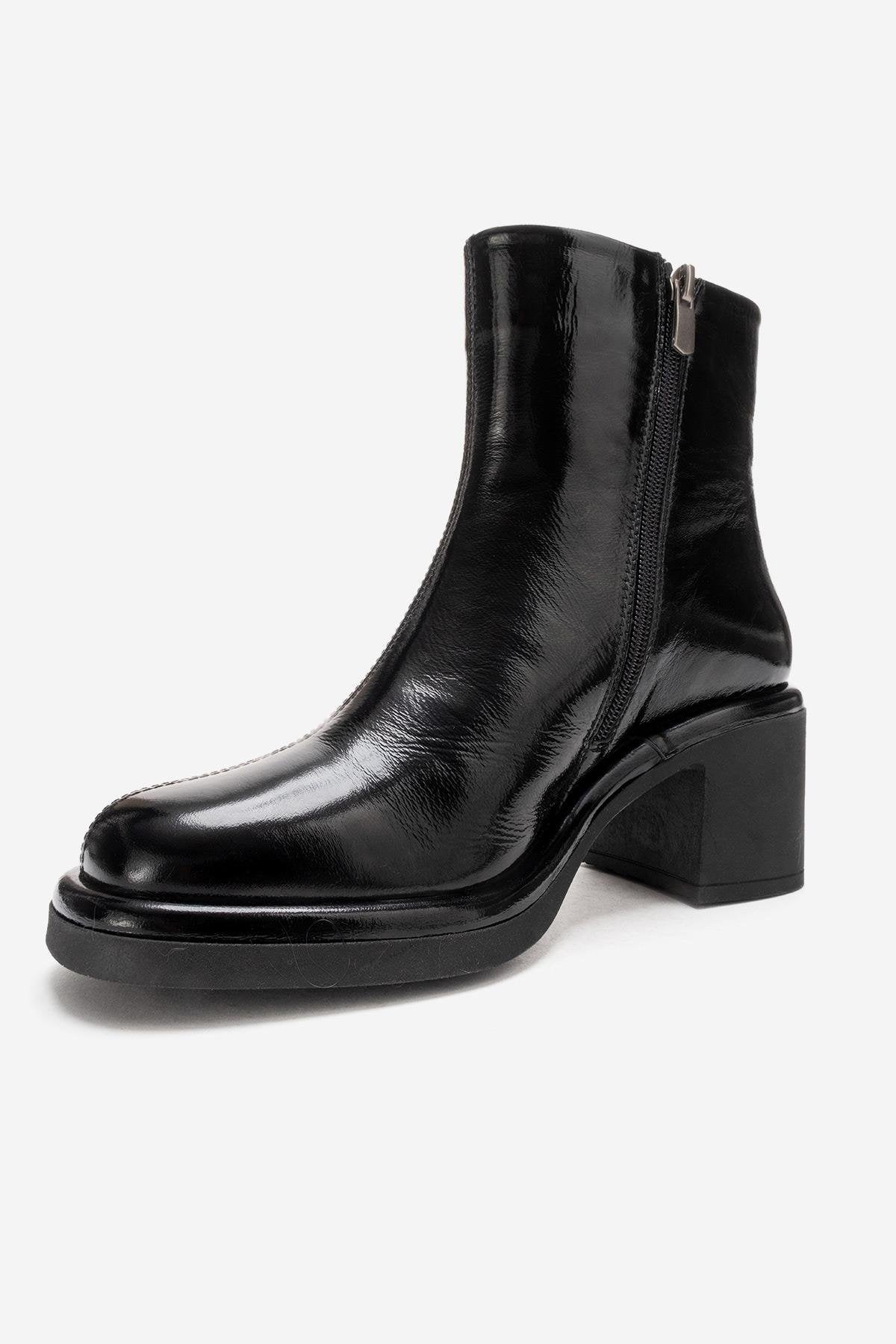 JUNAE - Black Genuine Leather Block Heel Boot (Women)