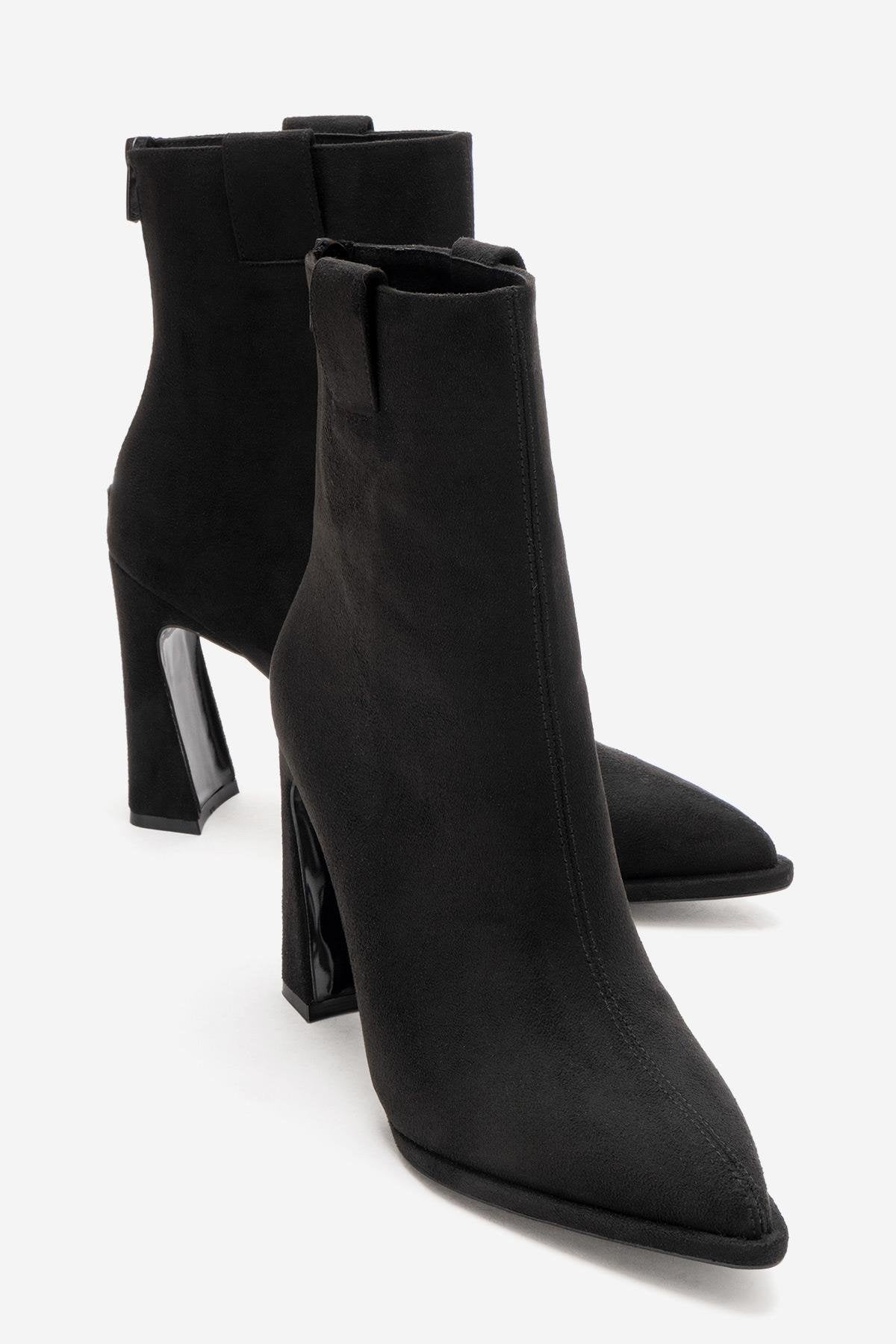AJA - Black Block Heel Boot (Women)