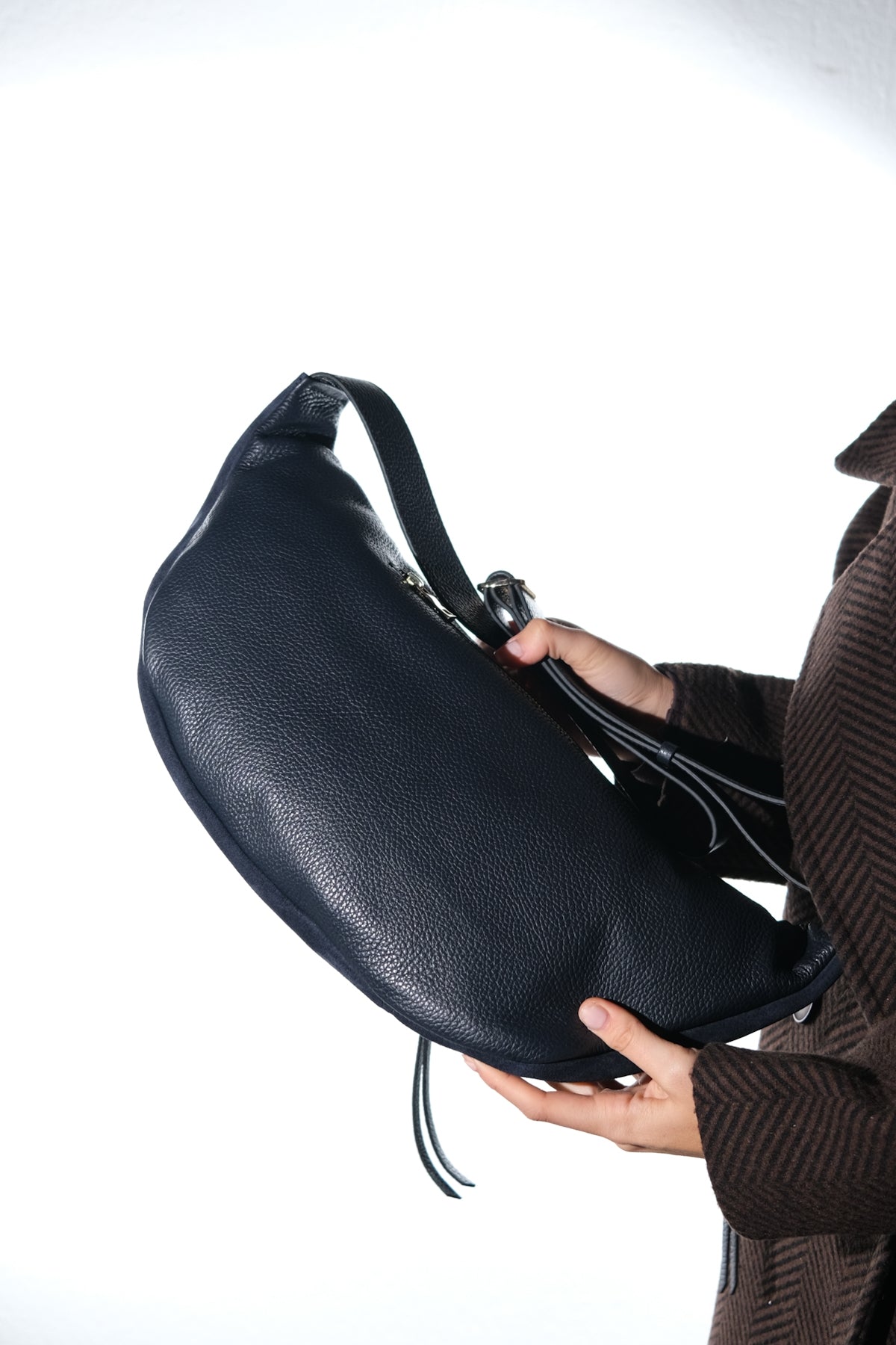 SOLA - Navy Genuine Leather Body Bag (Women)