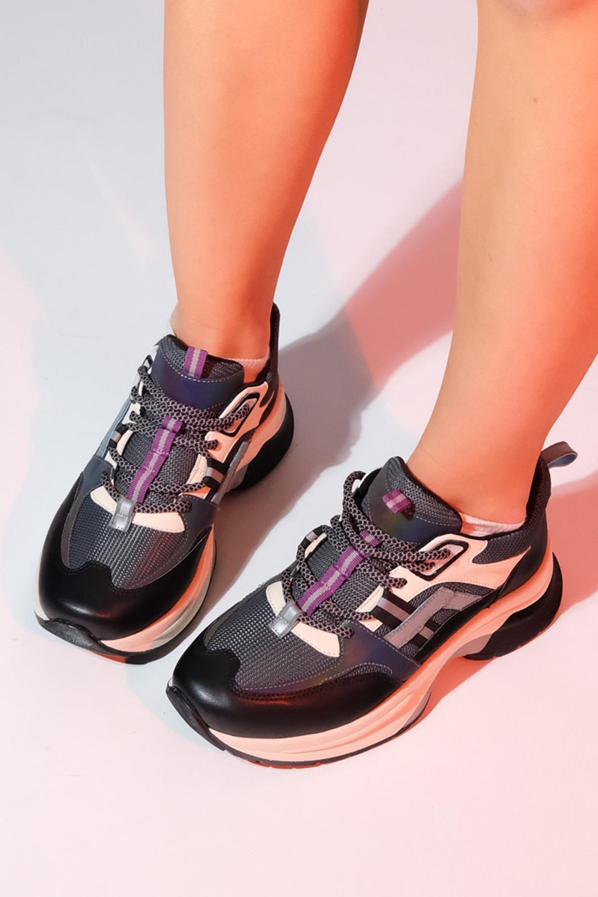 Sterda - Black/Green Thick-Sole Sport Sneaker (Women)