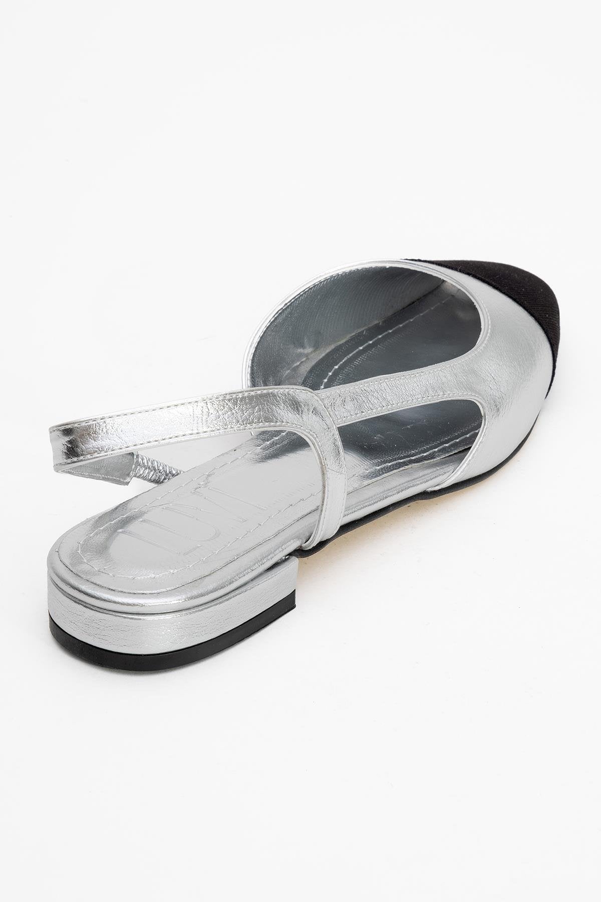 Lujo - Silver Backless Ballet Flat (Women)