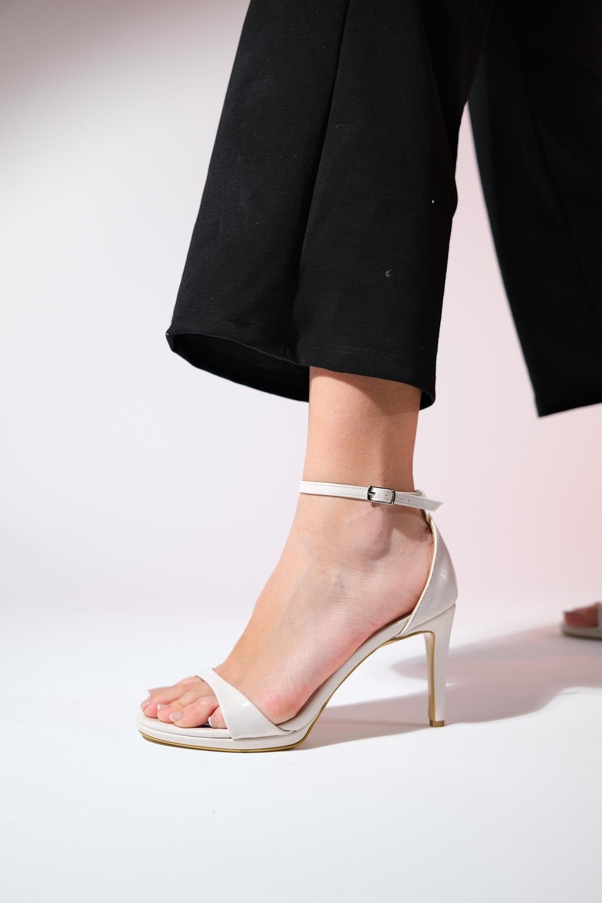 Bern - Beige Patent Platform Heel Dress Shoe (Women)