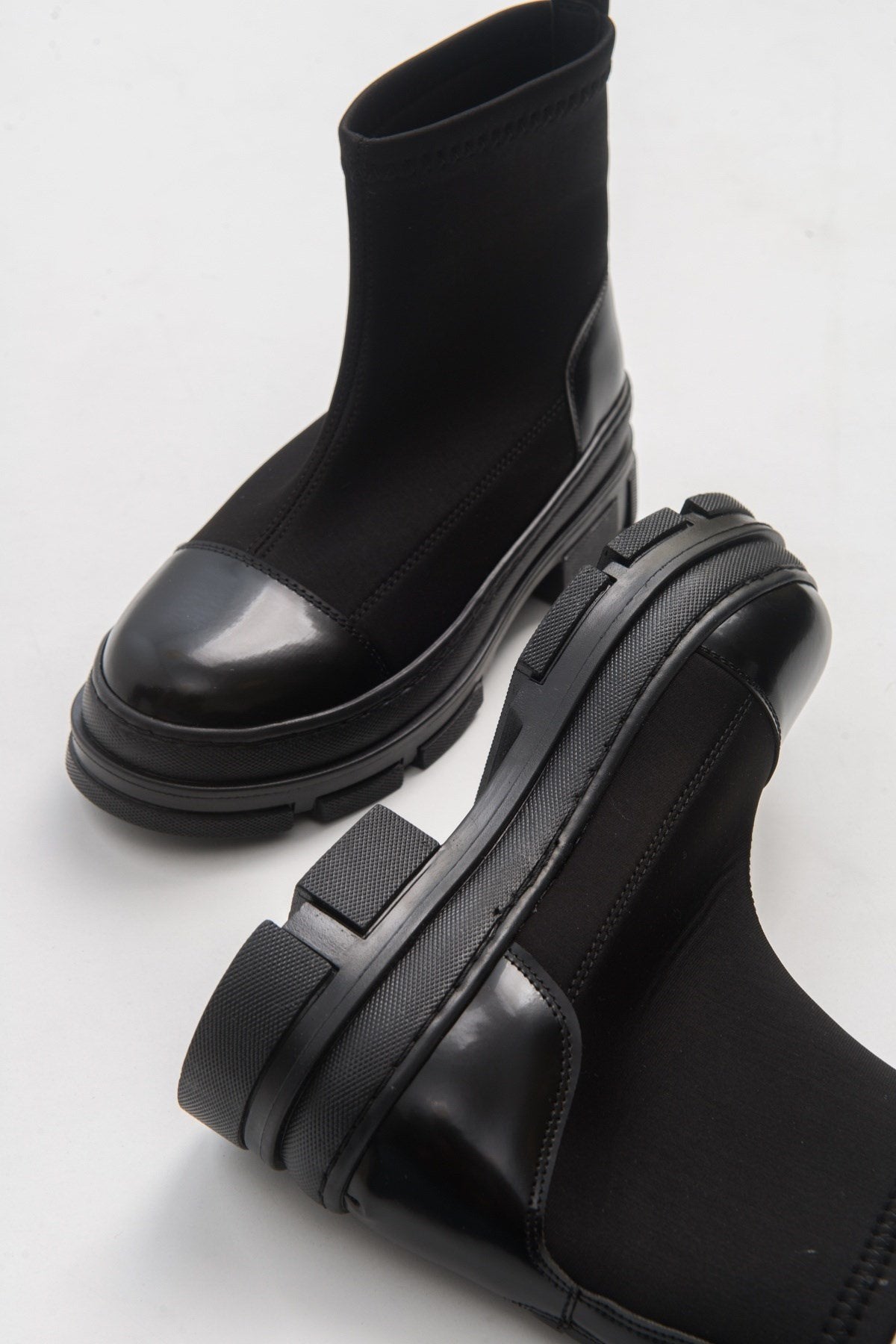 Bendis - Black Scuba Boot (Women)