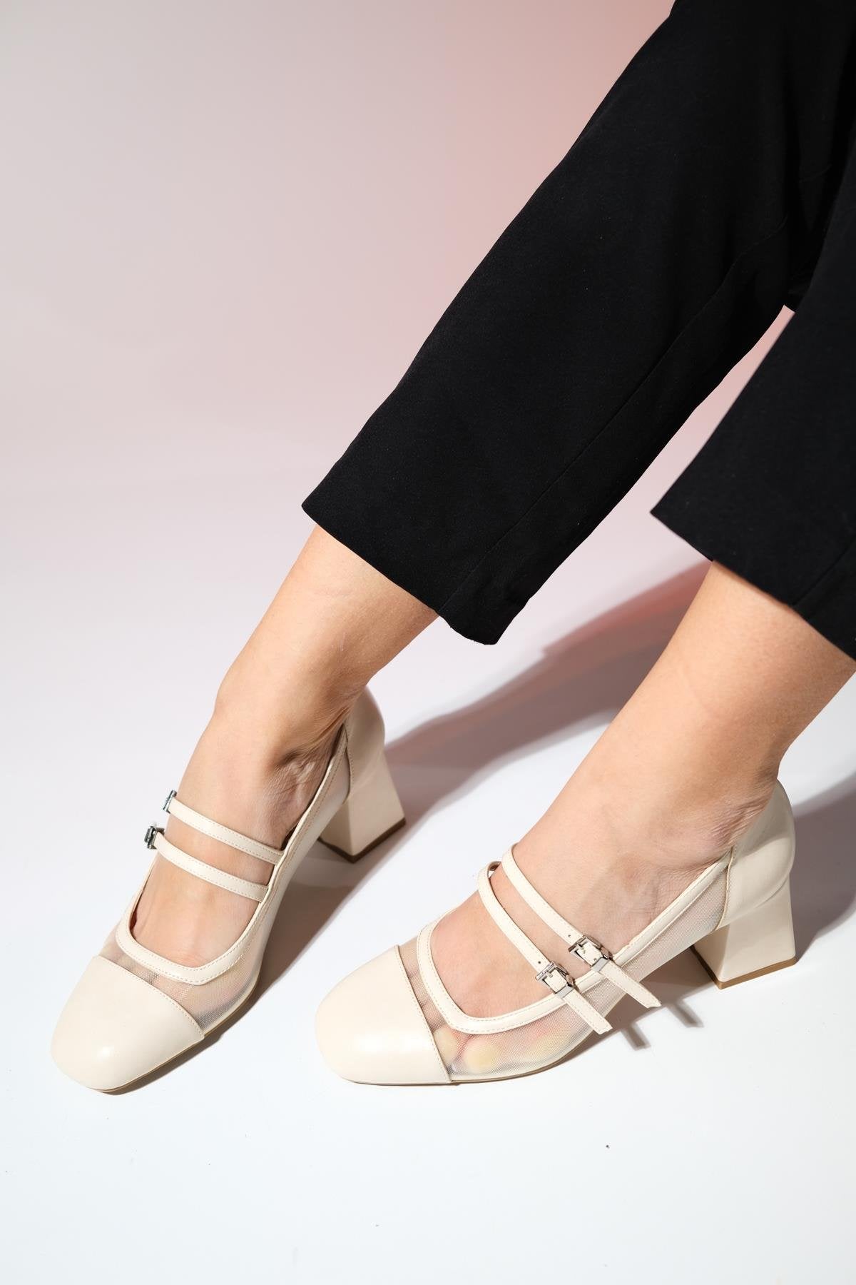 Scots - Cream Block Heel Pump (Women)