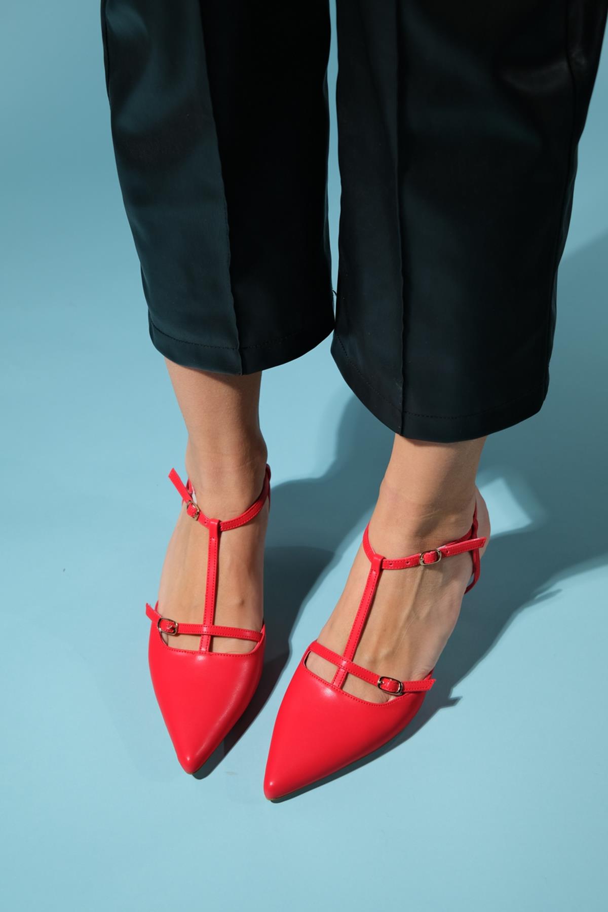 Frans - Red Pointed-Toe Backless Low-Heel Shoe (Women)