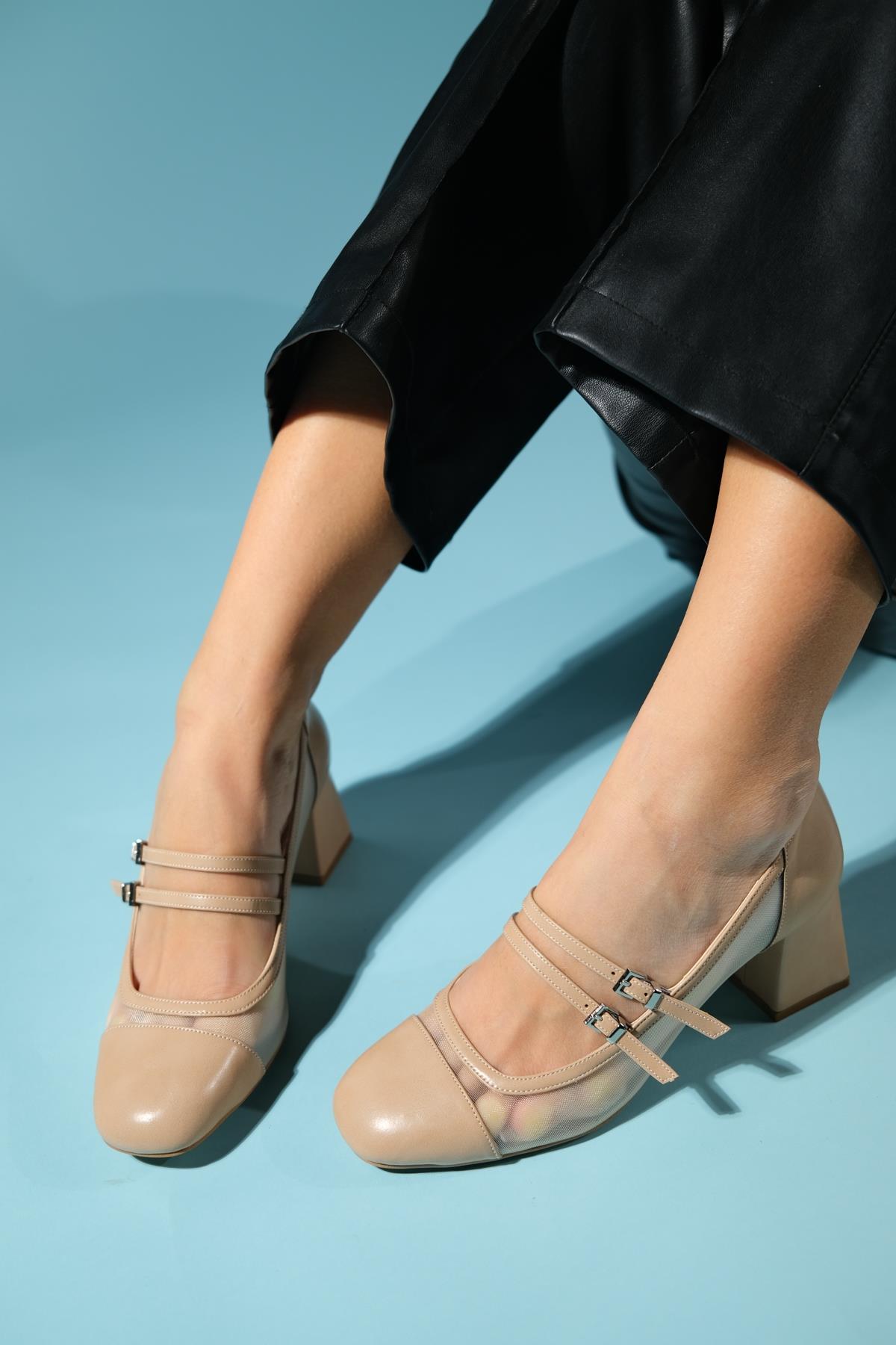 Scots - Beige Block Heel Shoe (Women)