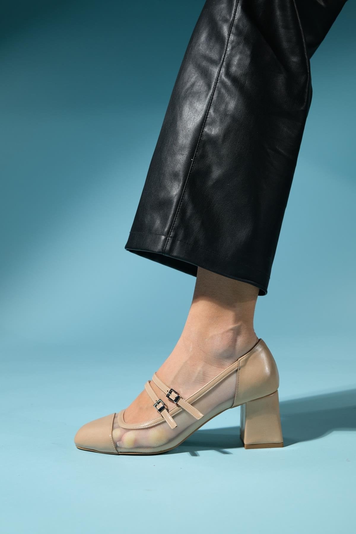 Scots - Beige Block Heel Shoe (Women)