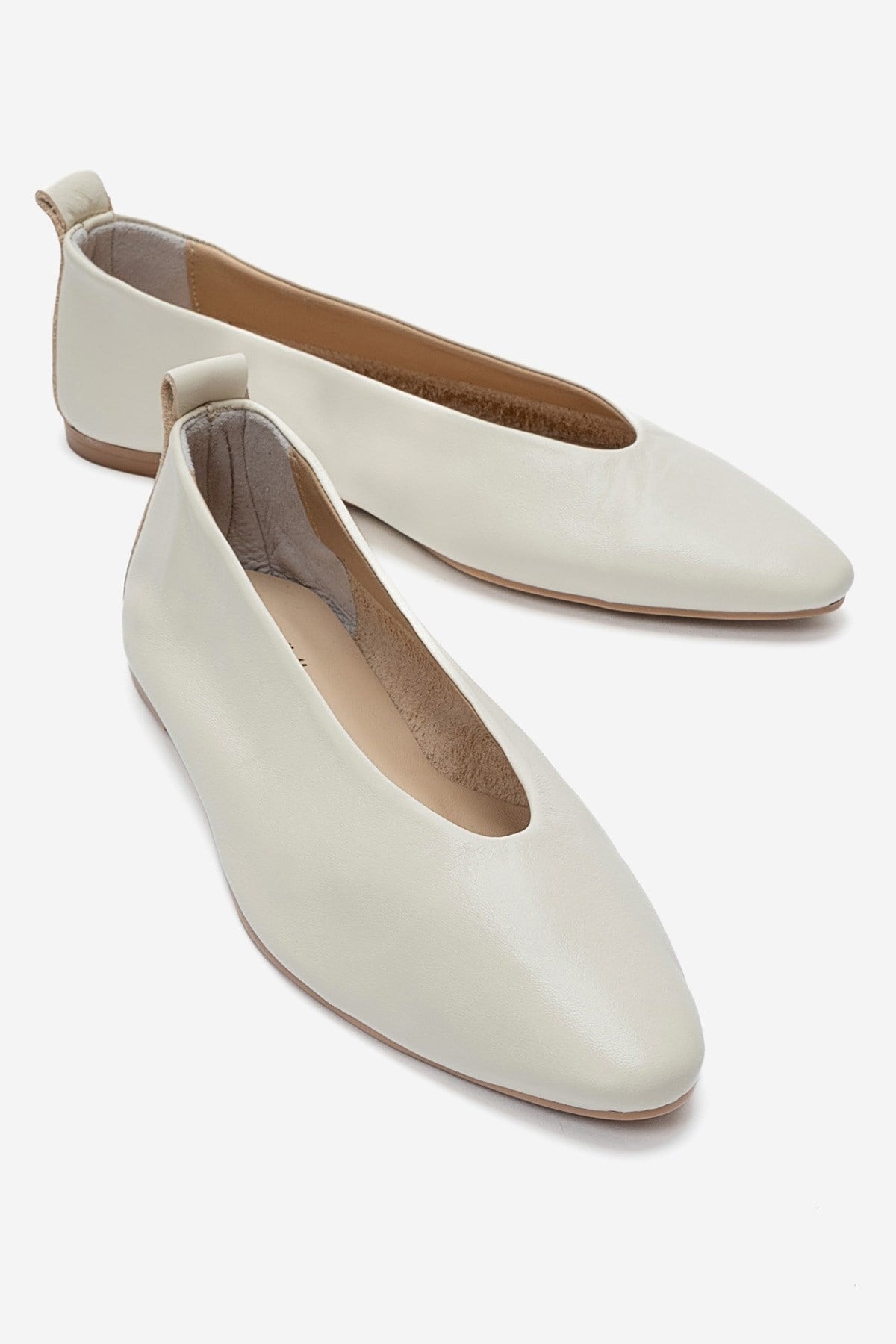 JENAS - Off-White Genuine Leather Ballet Flat (Women)