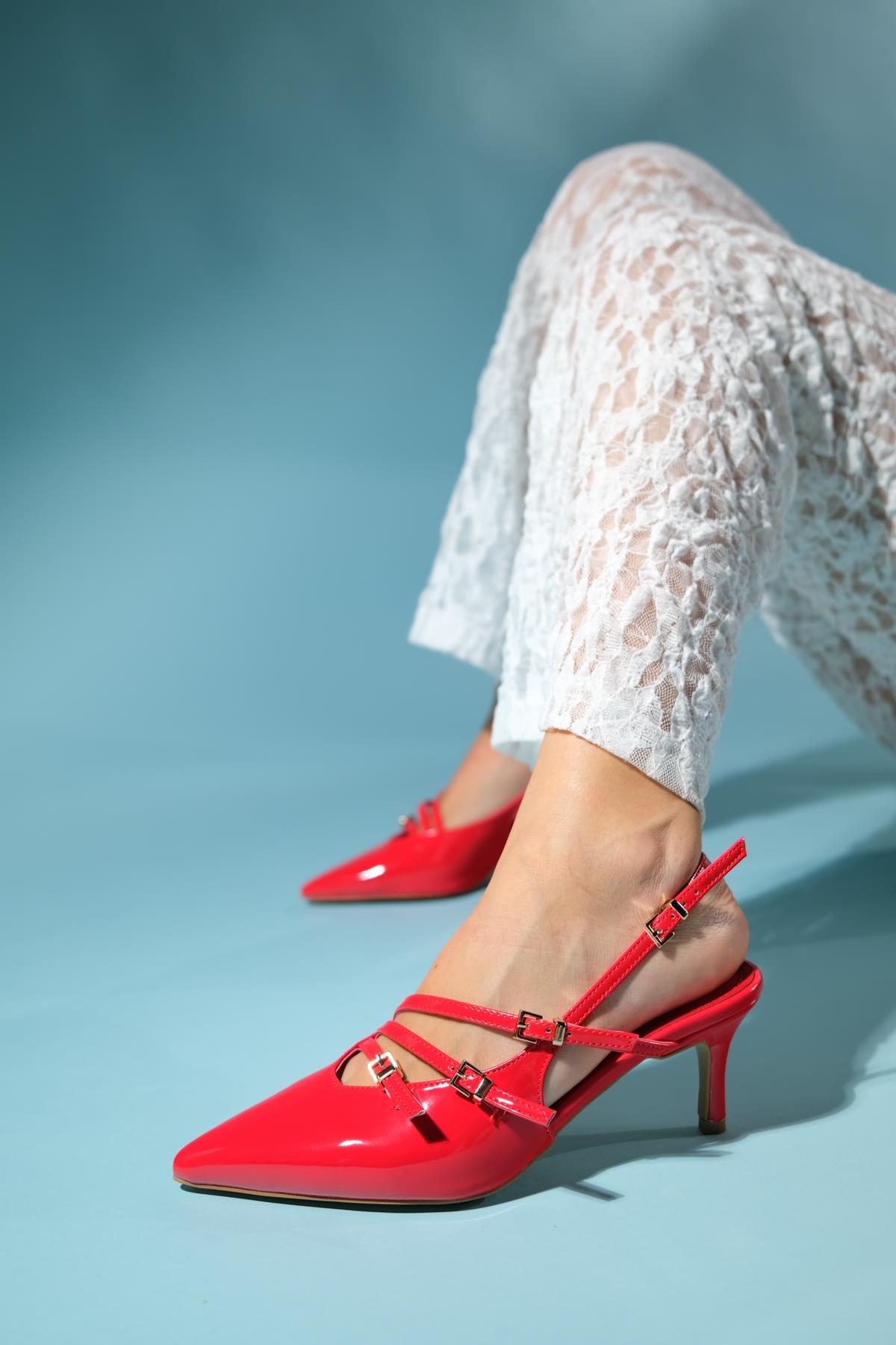 Magra Red Patent Pointed-Toe Slingback Stiletto (Women)