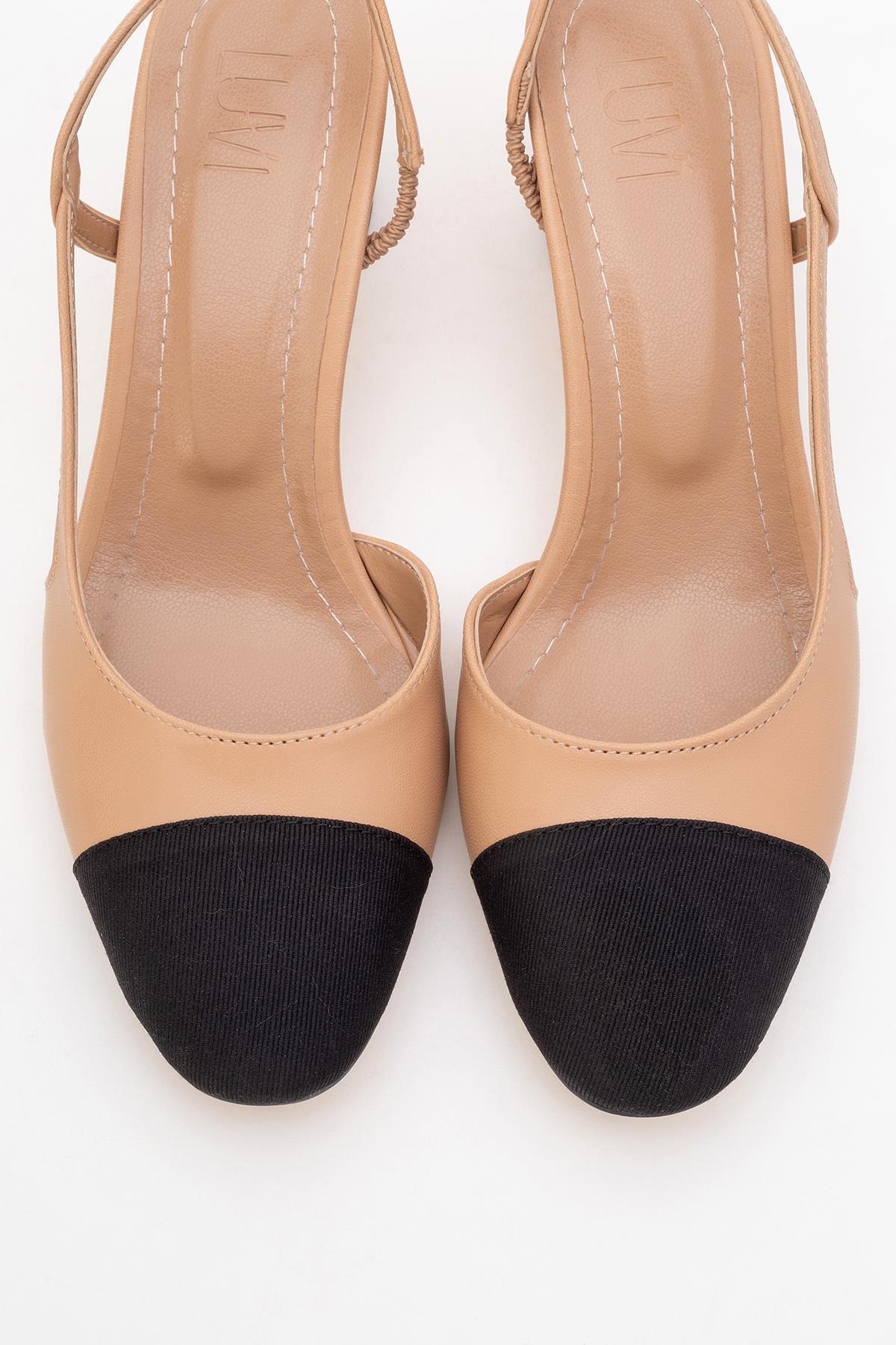 S3 - Beige Black Closed Toe Block Heel Sandal (Women)