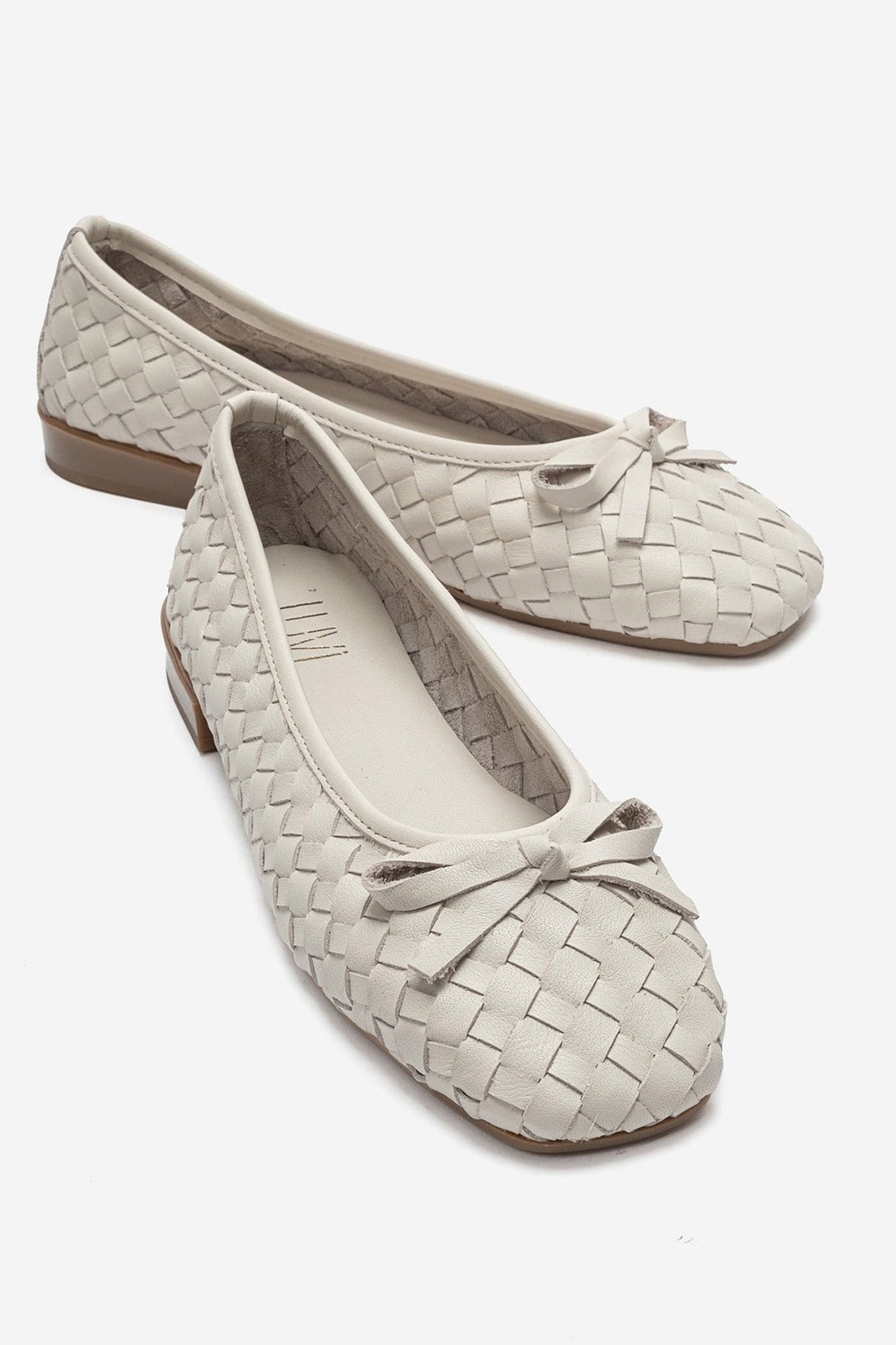 Garen - Off-White Genuine Leather Woven Bow Ballerina Flat (Women)
