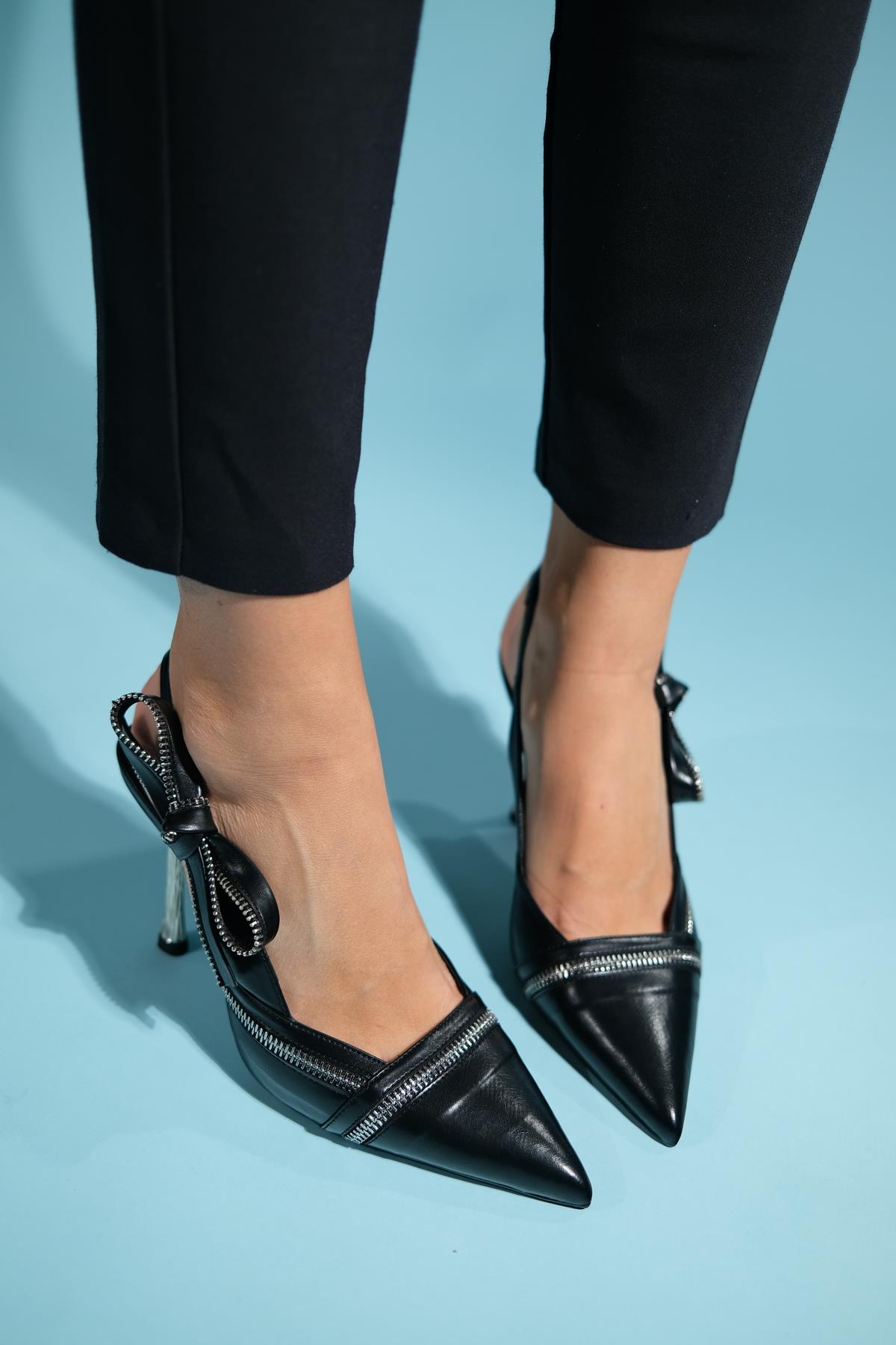 Glen - Black Zipper-Detail High Heel Shoe (Women)