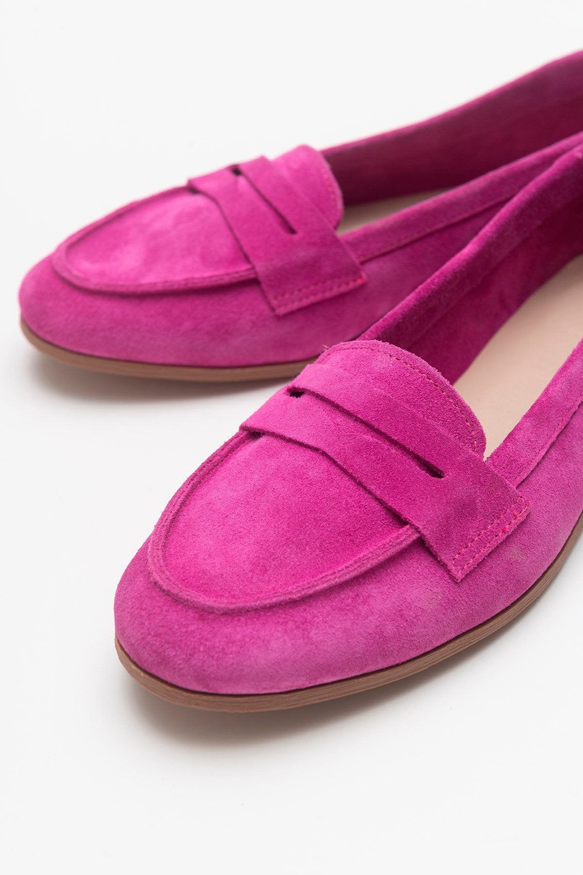 Dorothy - Fuchsia Suede Leather Loafers
