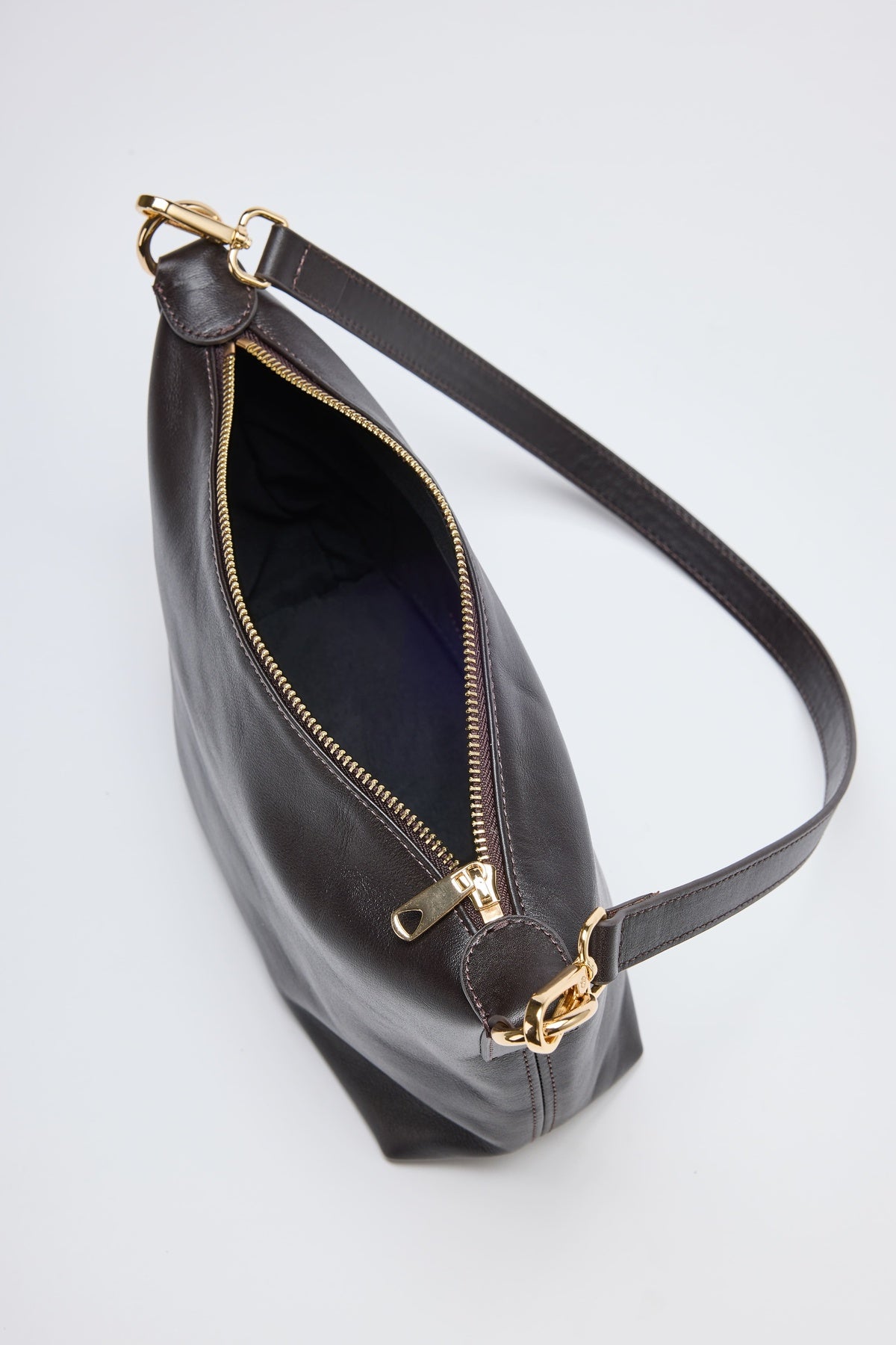 Monera Black Shoulder Bag