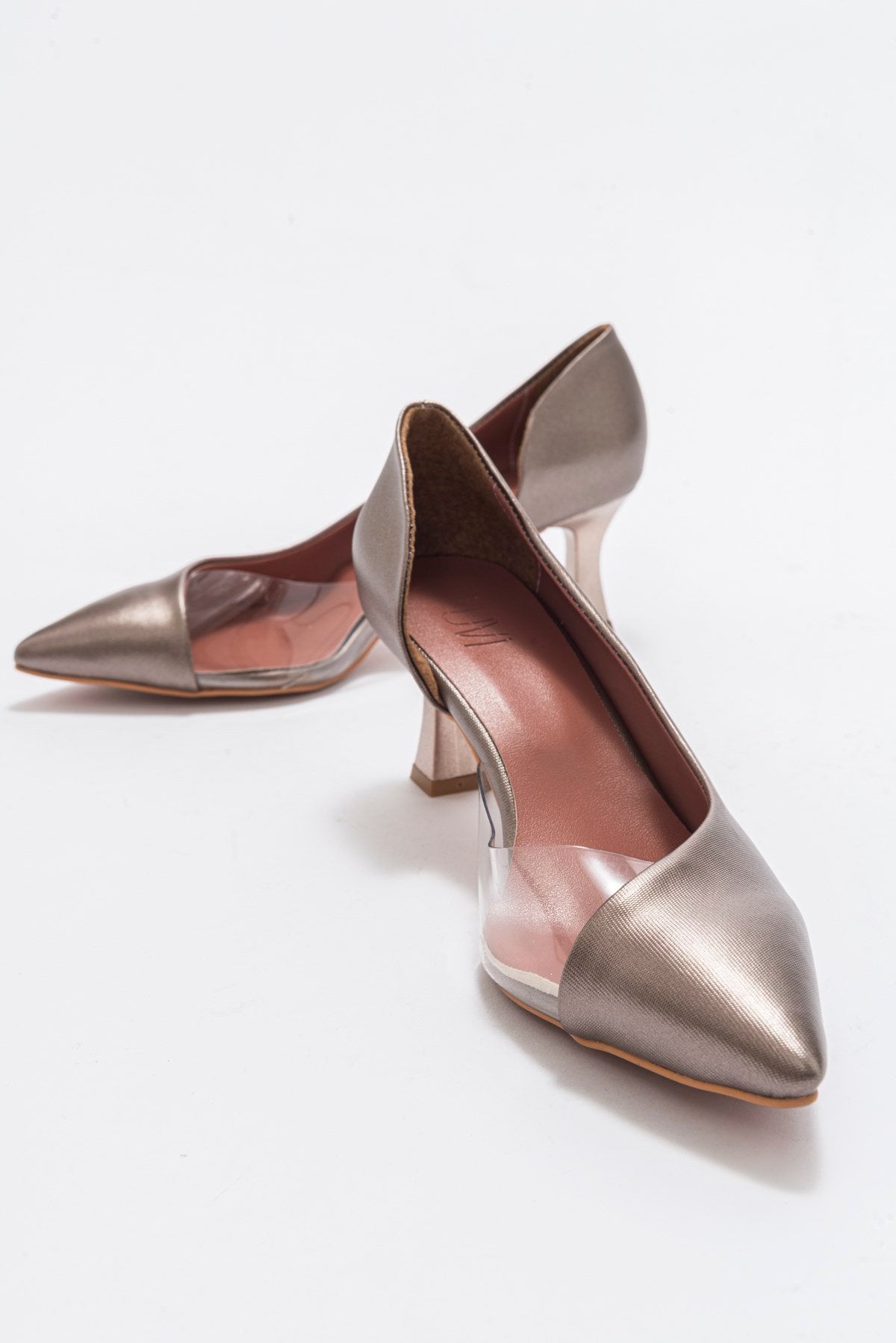 Vera Copper Pointed Toe Pump (Women)