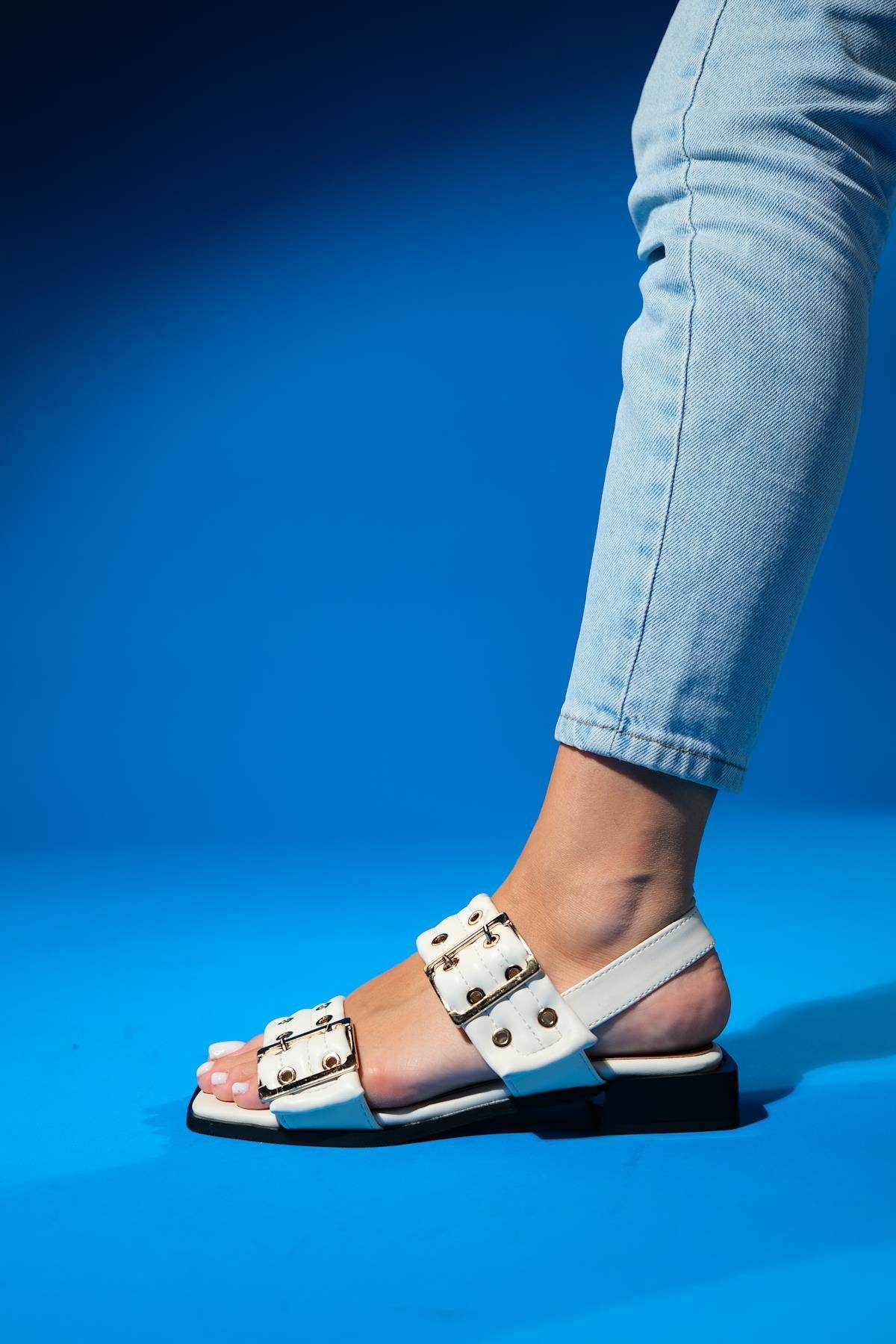 Blob - Ecru Gold Buckle Sandal (Women)