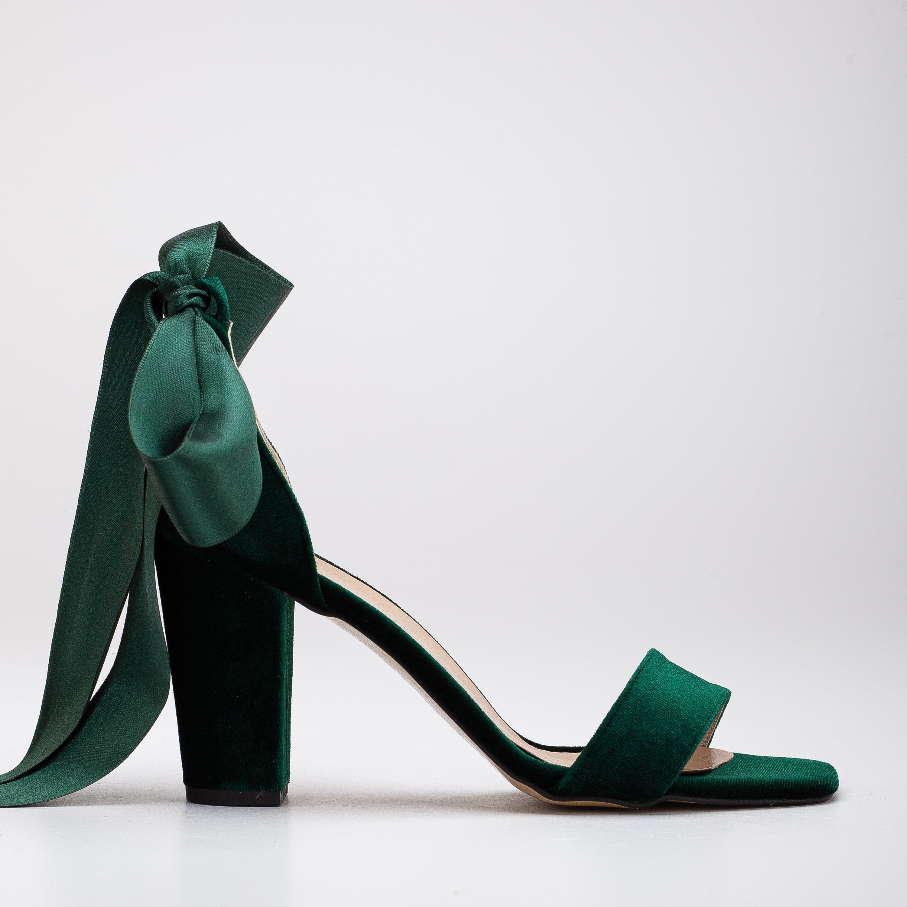 Ariadne Green Velvet Sandals with Ribbon