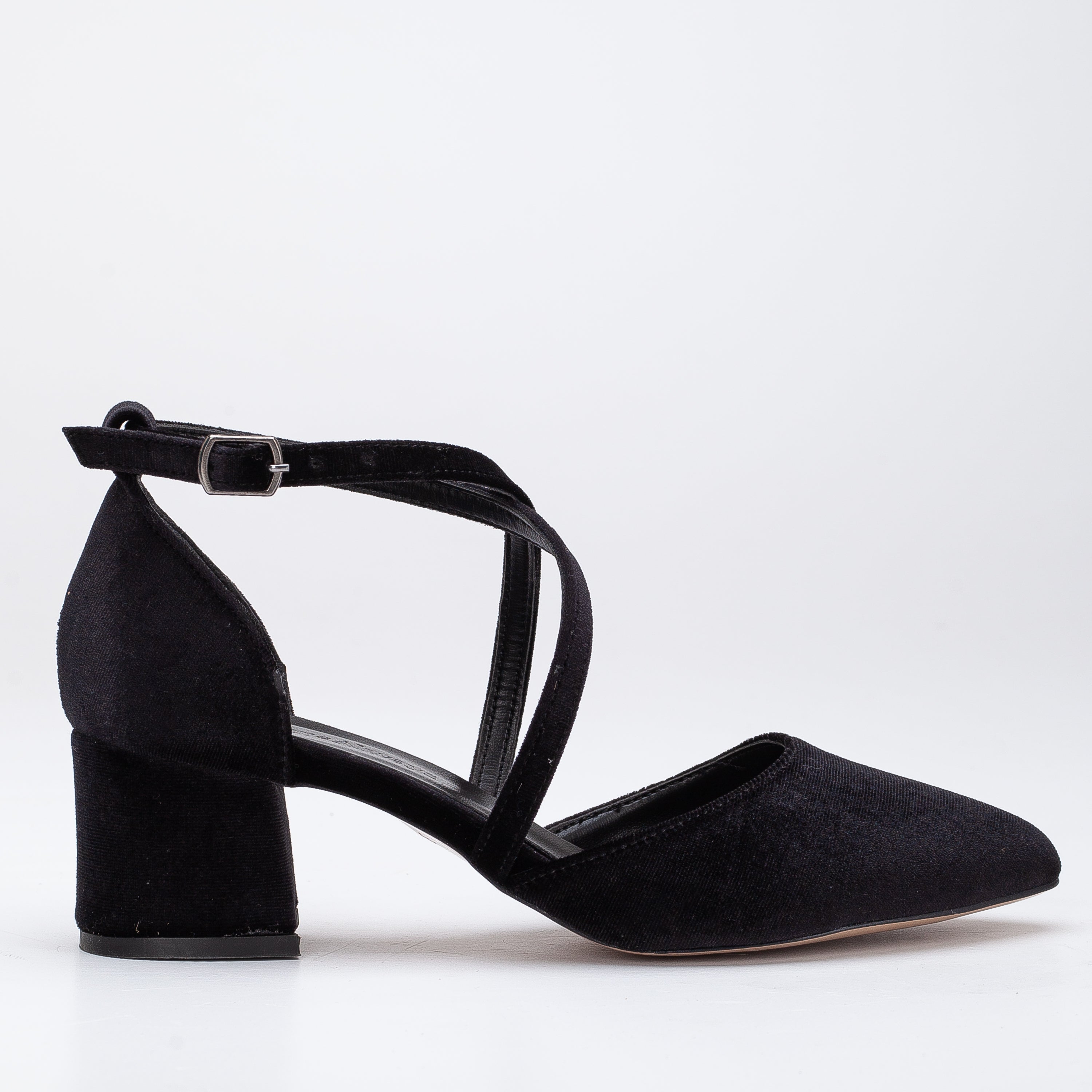 Black short outlet block heels