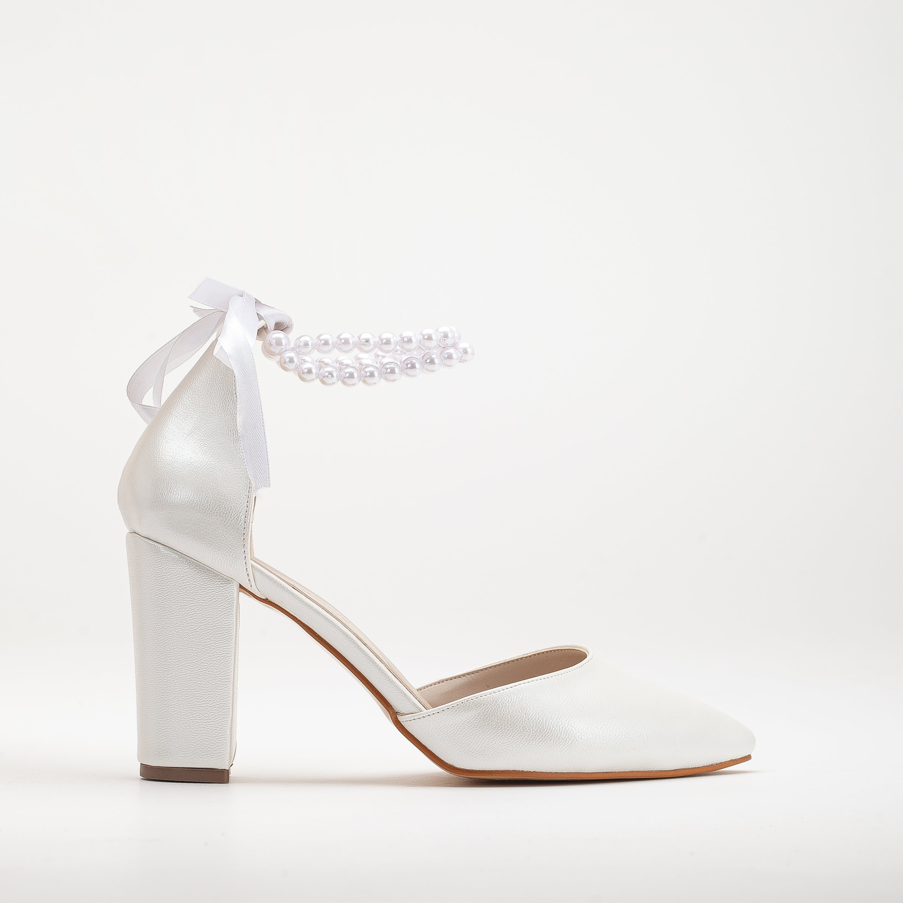 Wedding platform shoes, White bridal footwear, Elegant wedding heels, Ivory platform heels, Bridal platform pumps, White wedding sandals, Chic bridal platform shoes, Platform wedding shoes for brides, White wedding shoe heels, Stylish bridal platform footwear