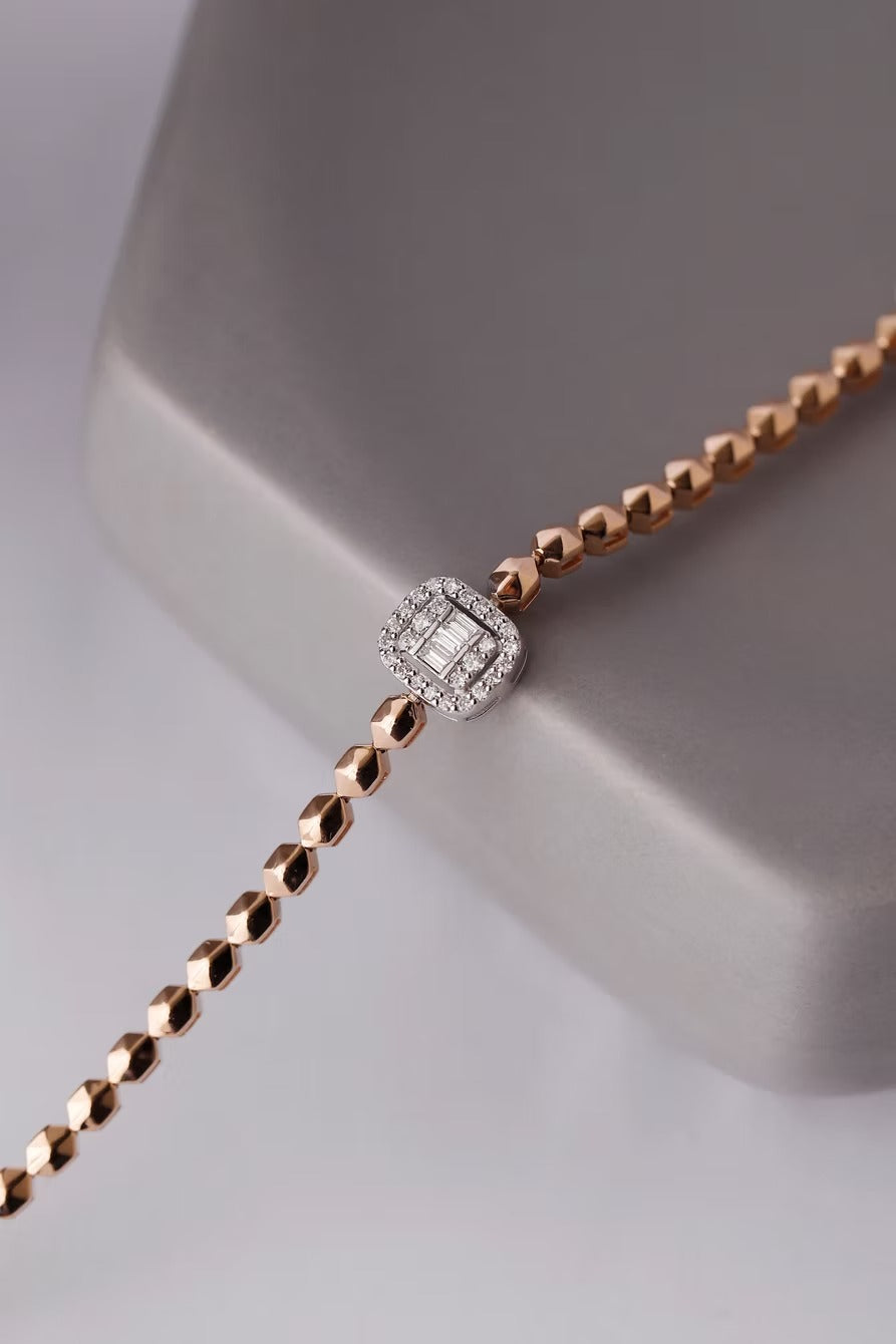 Elivira 14K Gold Baguette Cut Diamond Bracelet – 0.24 Ct