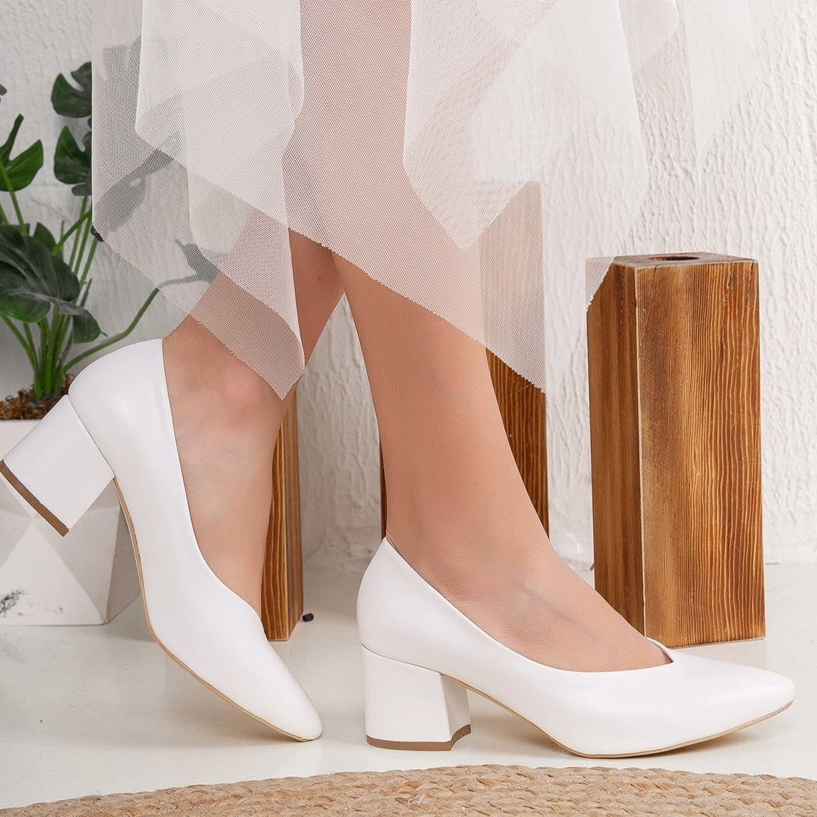 Mariam White Block Heel Stiletto