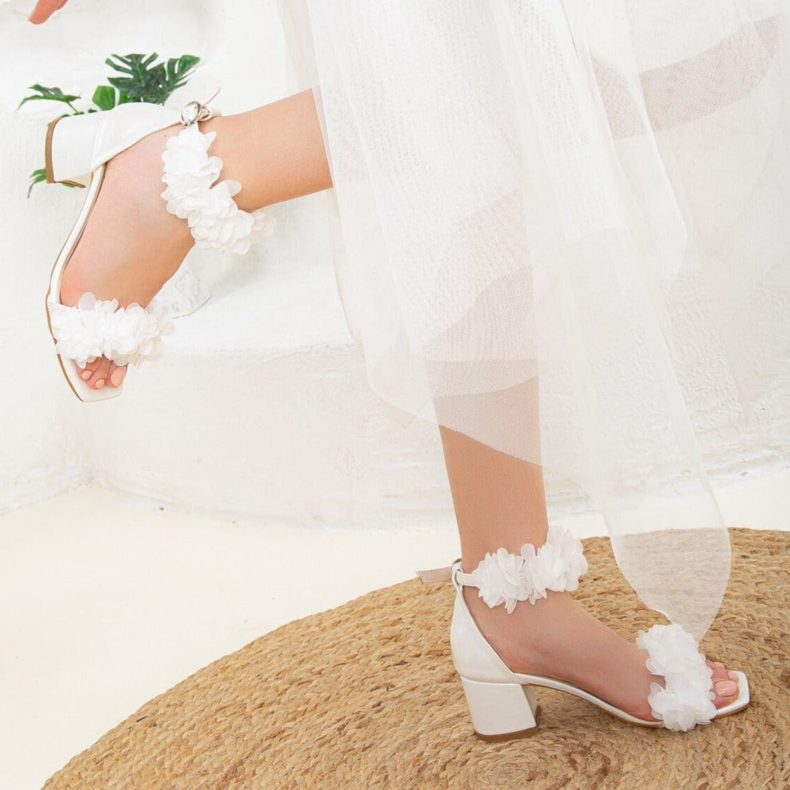 White Wedding Shoes with Lace flowers, Floral White Low Heel Shoes